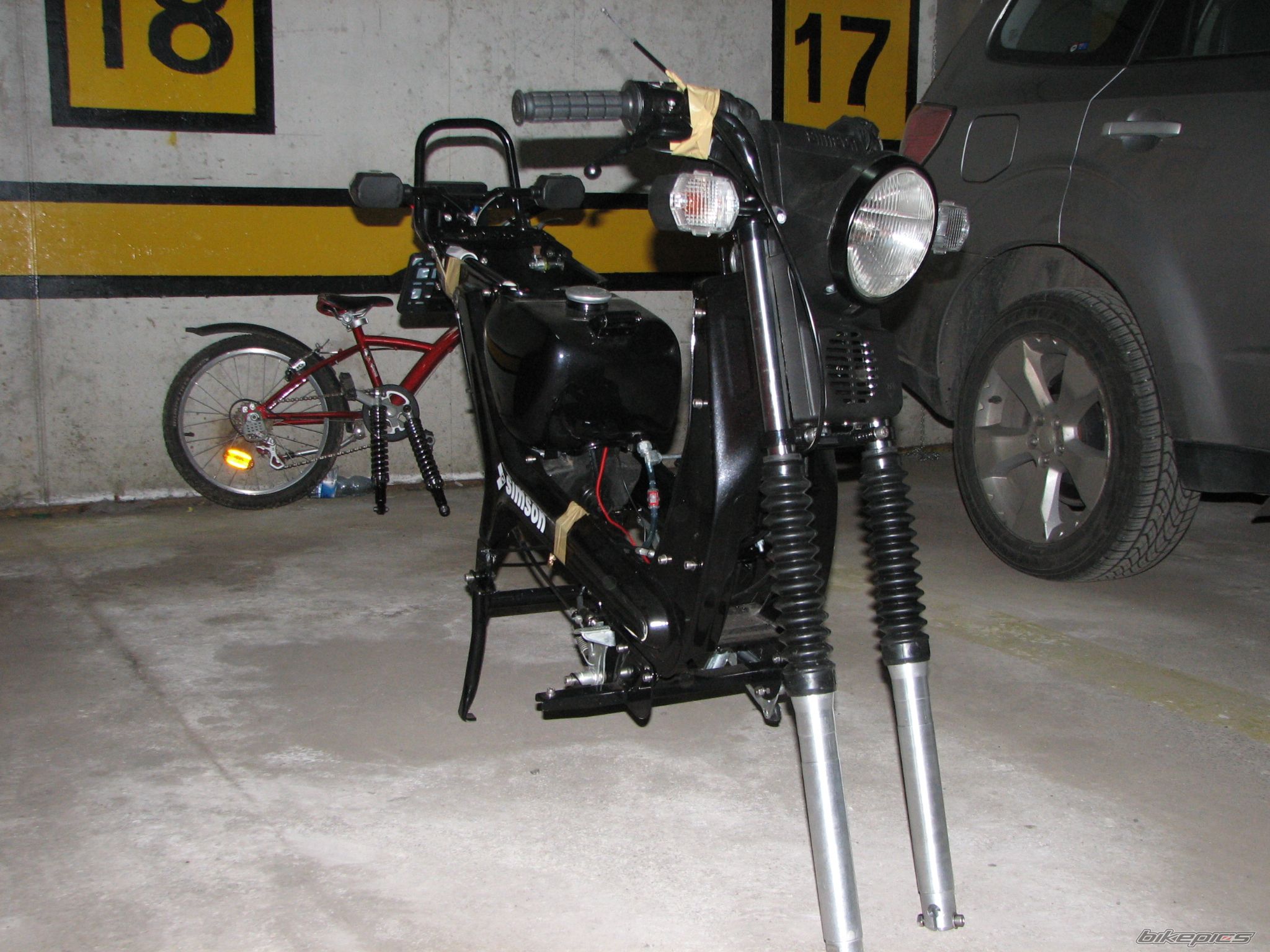 Photo 1960356