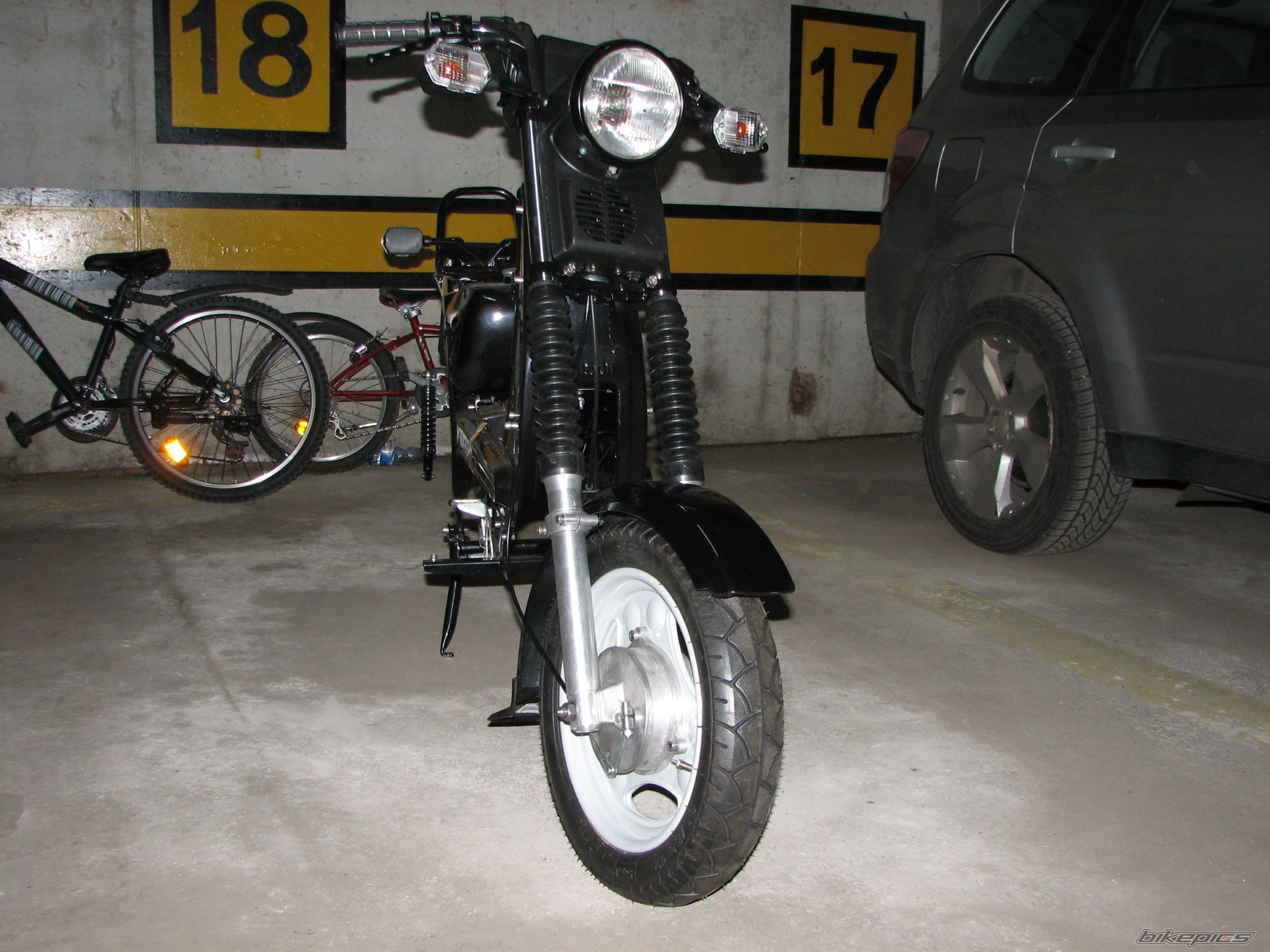 Photo 1960360
