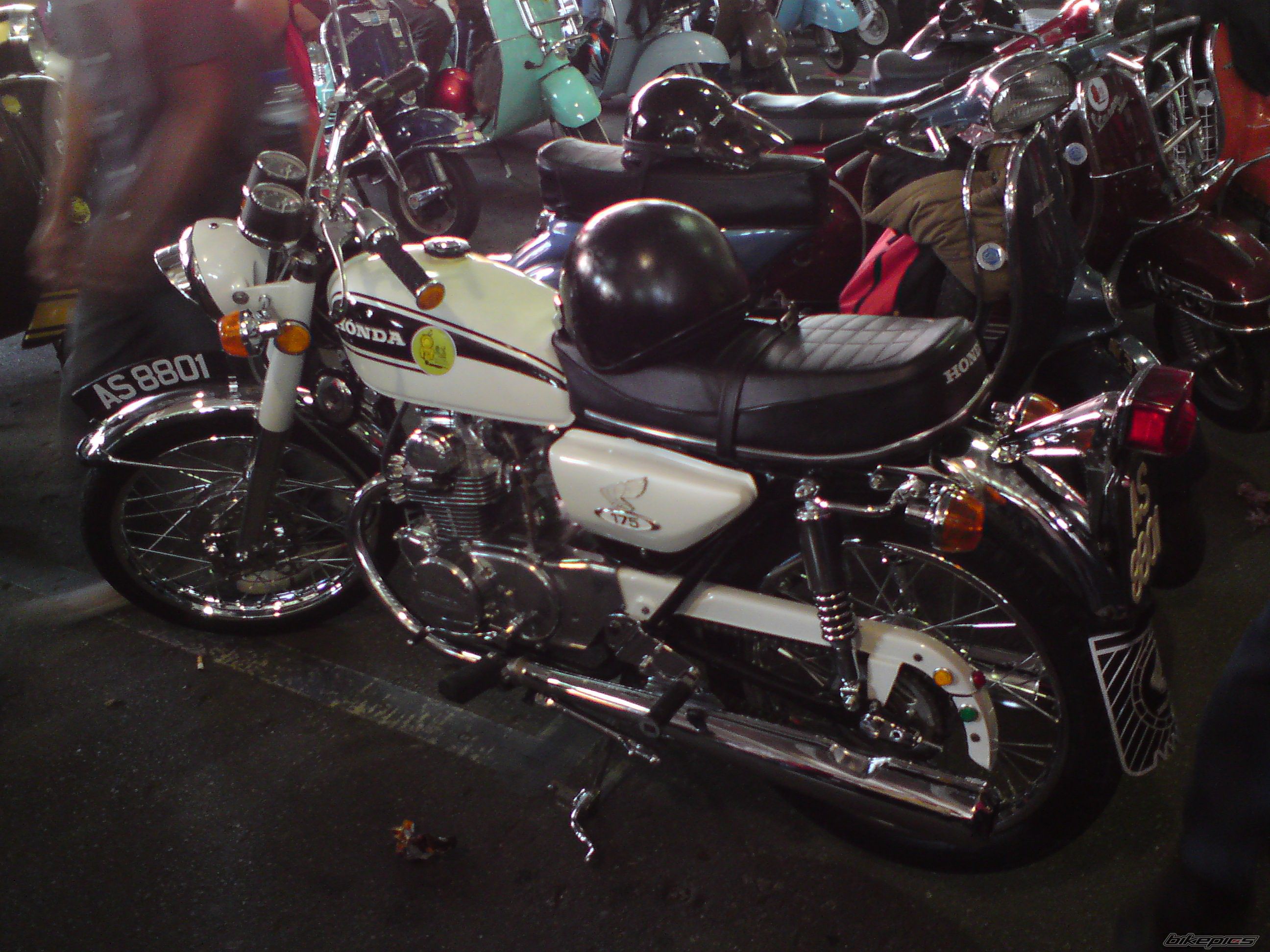 Photo 1960569