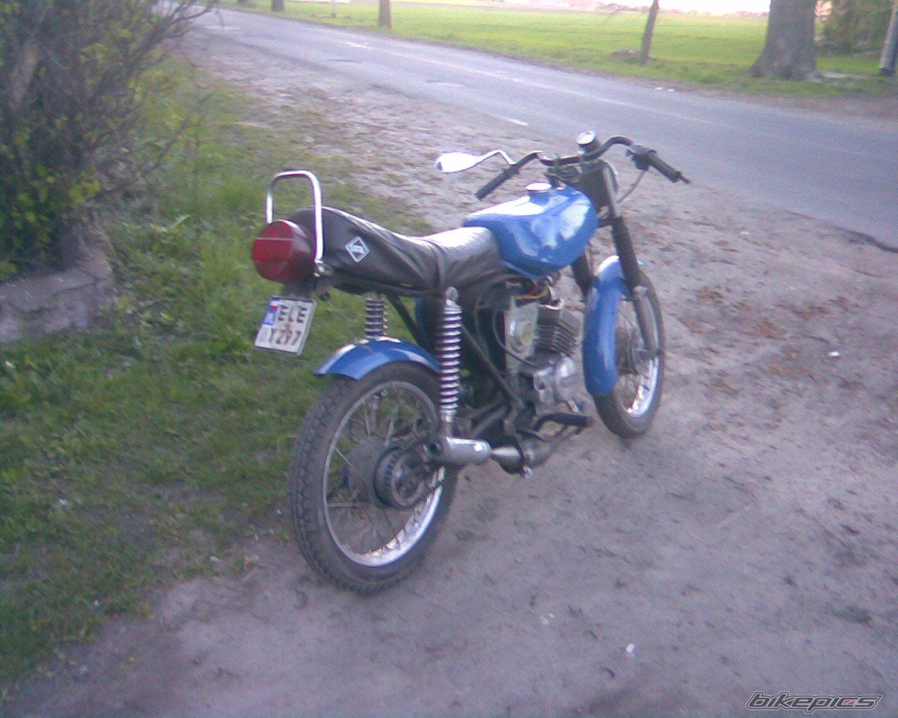 Photo 1960760