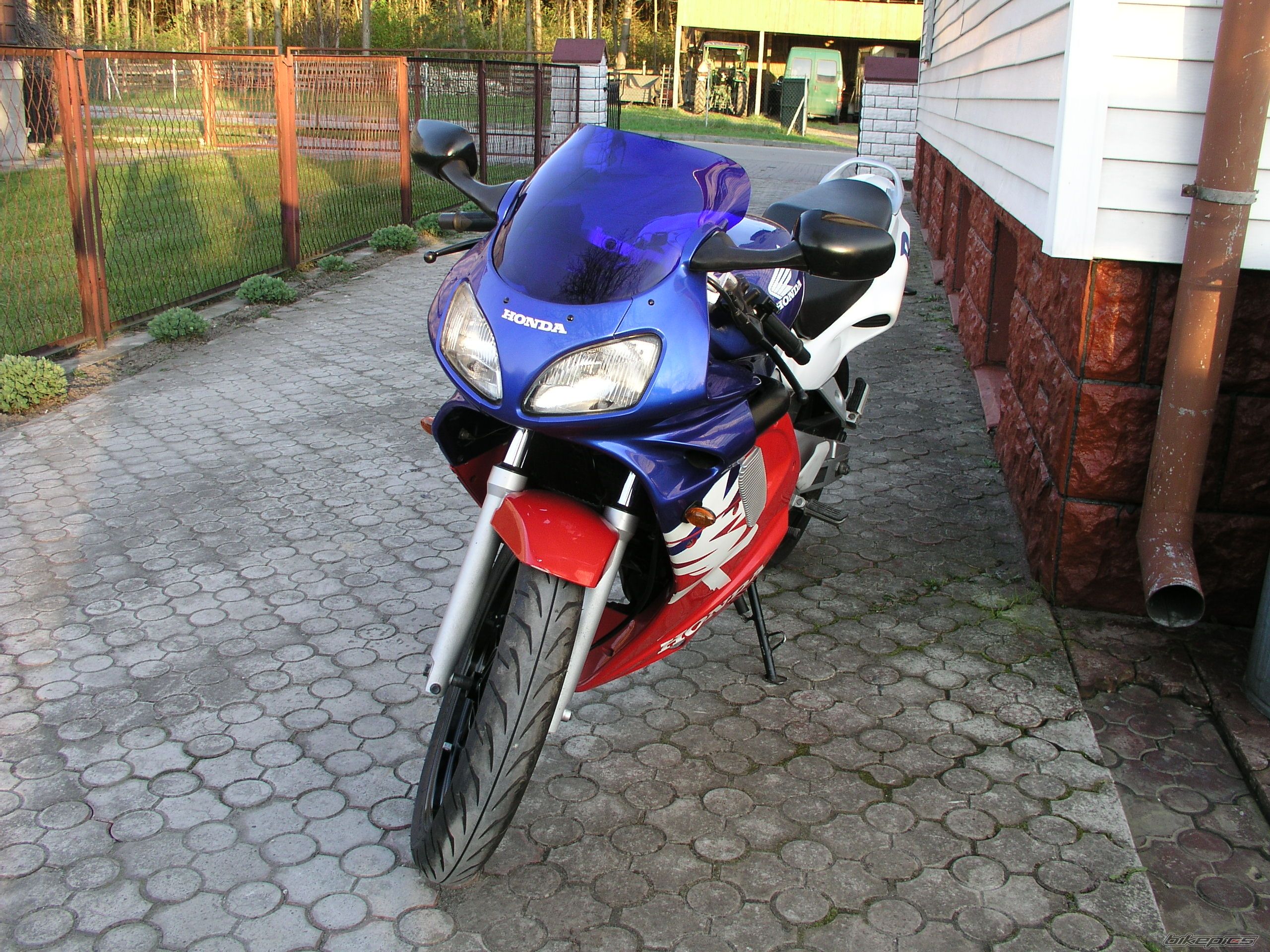 Photo 1960959