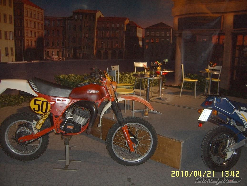 Photo 1961841