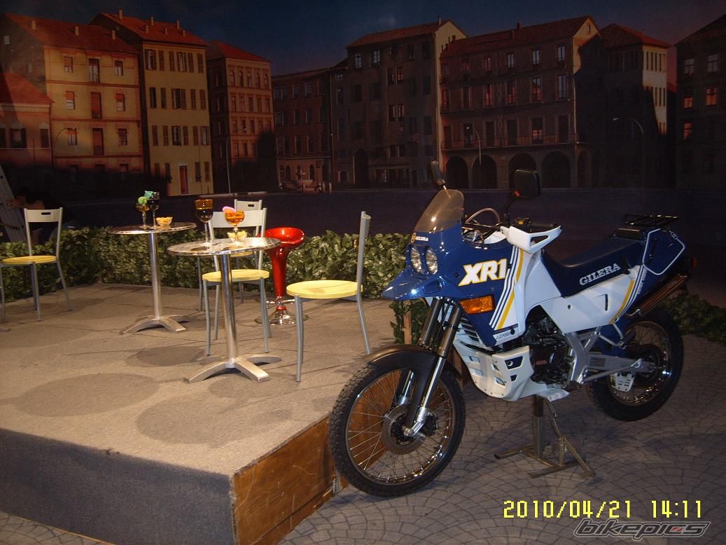 Photo 1961843