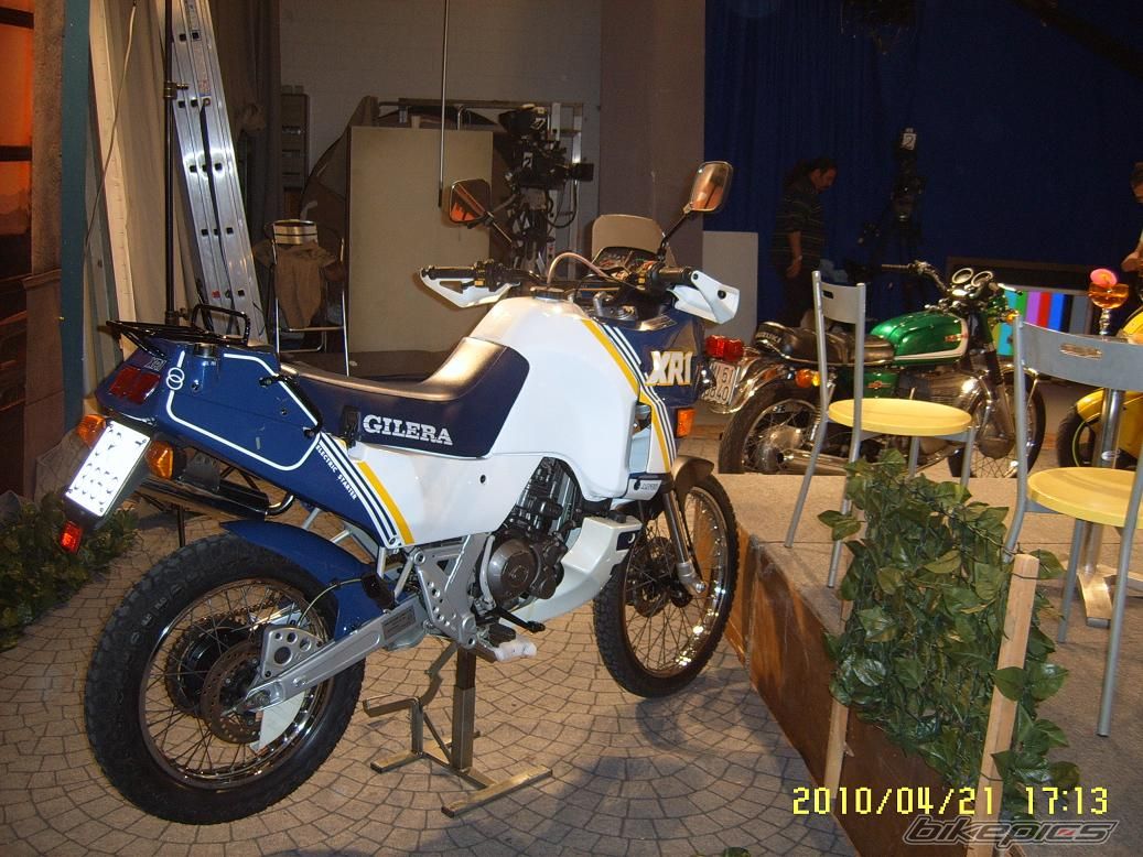 Photo 1961850
