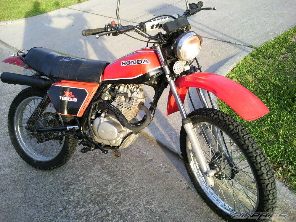 Photo 1961867