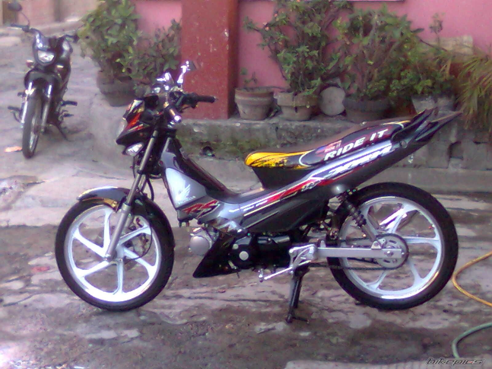 Photo 1961907