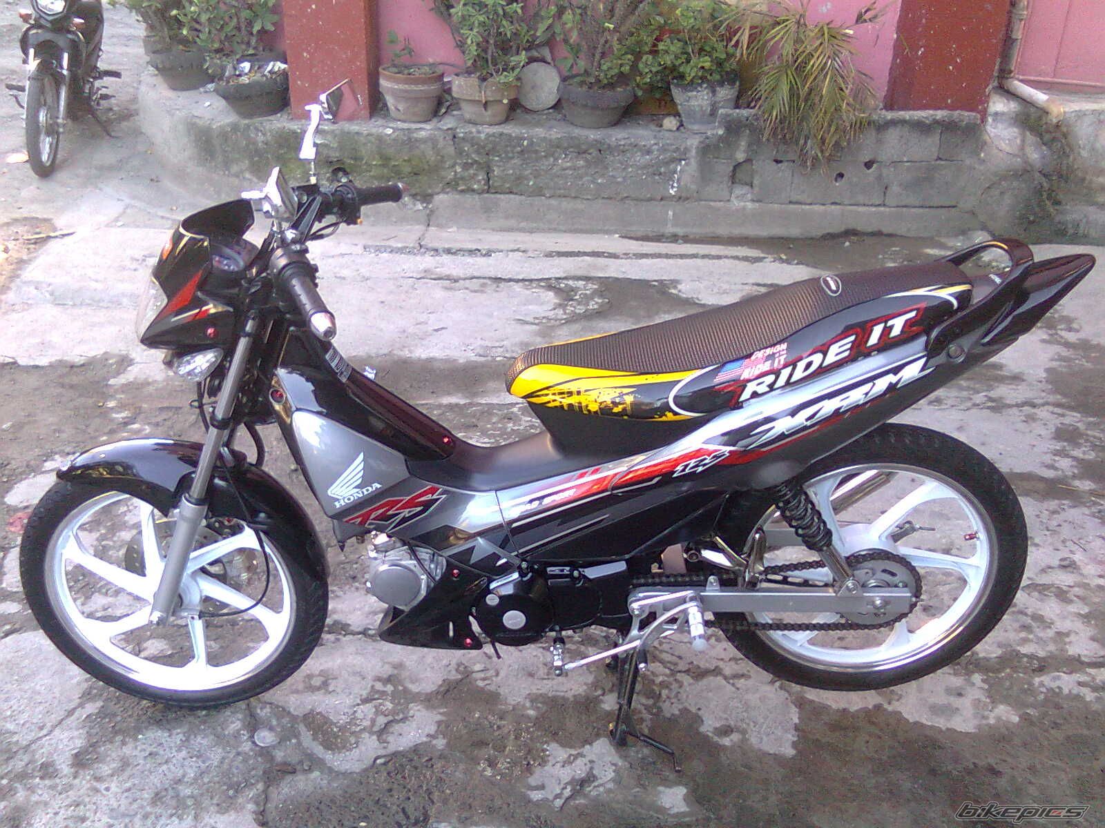 Photo 1961911