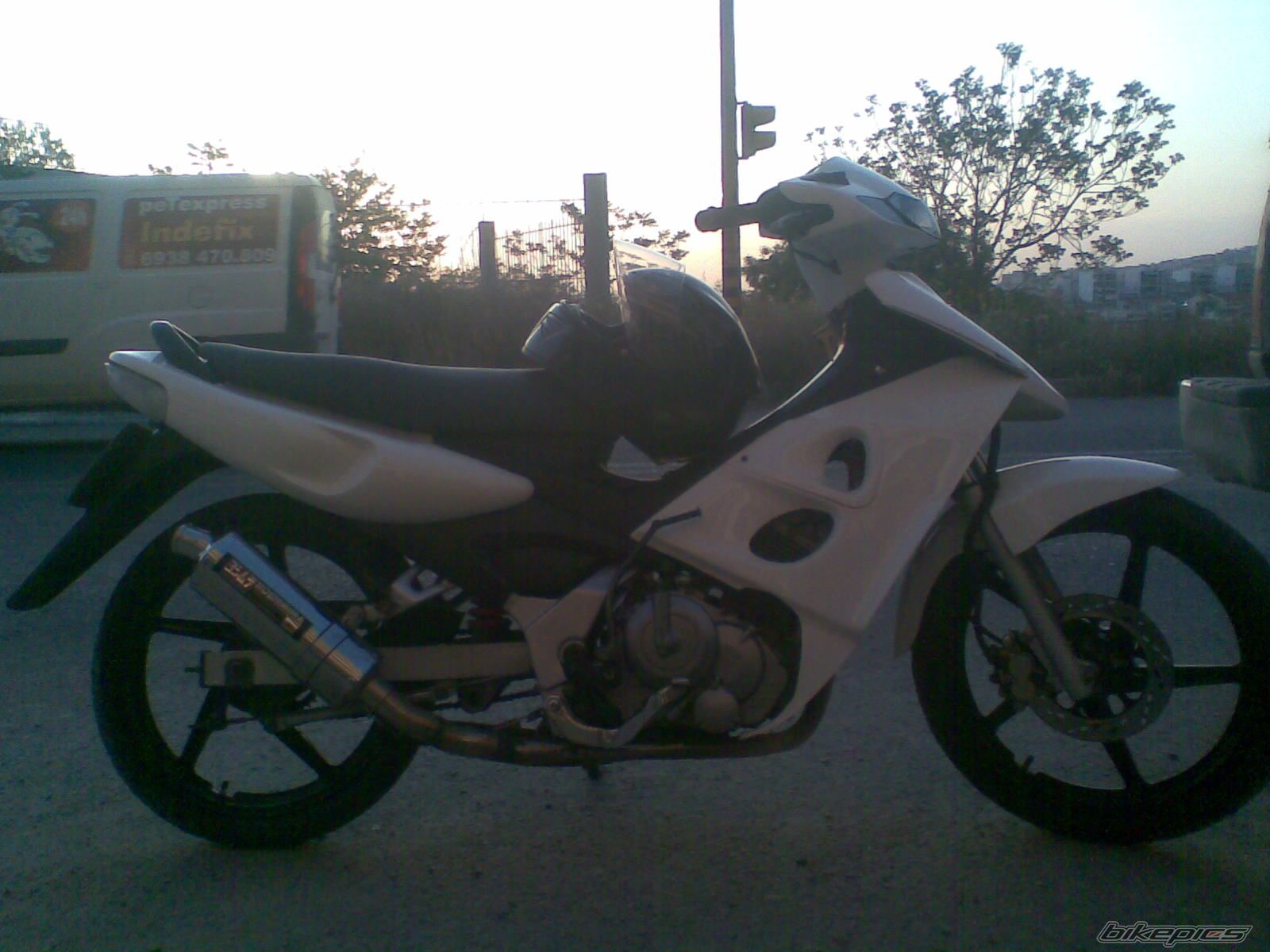 Photo 1962337