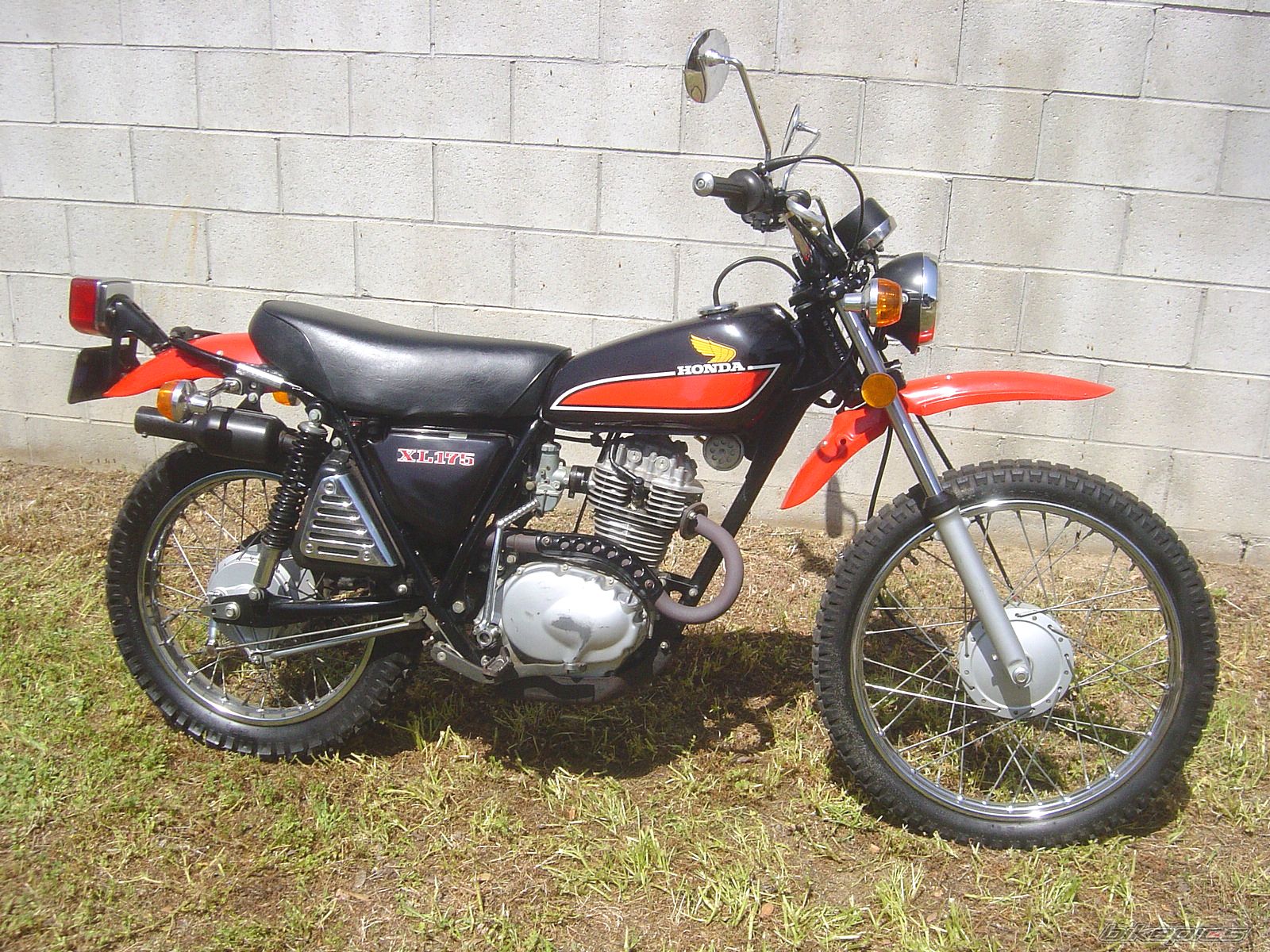 Photo 1962392