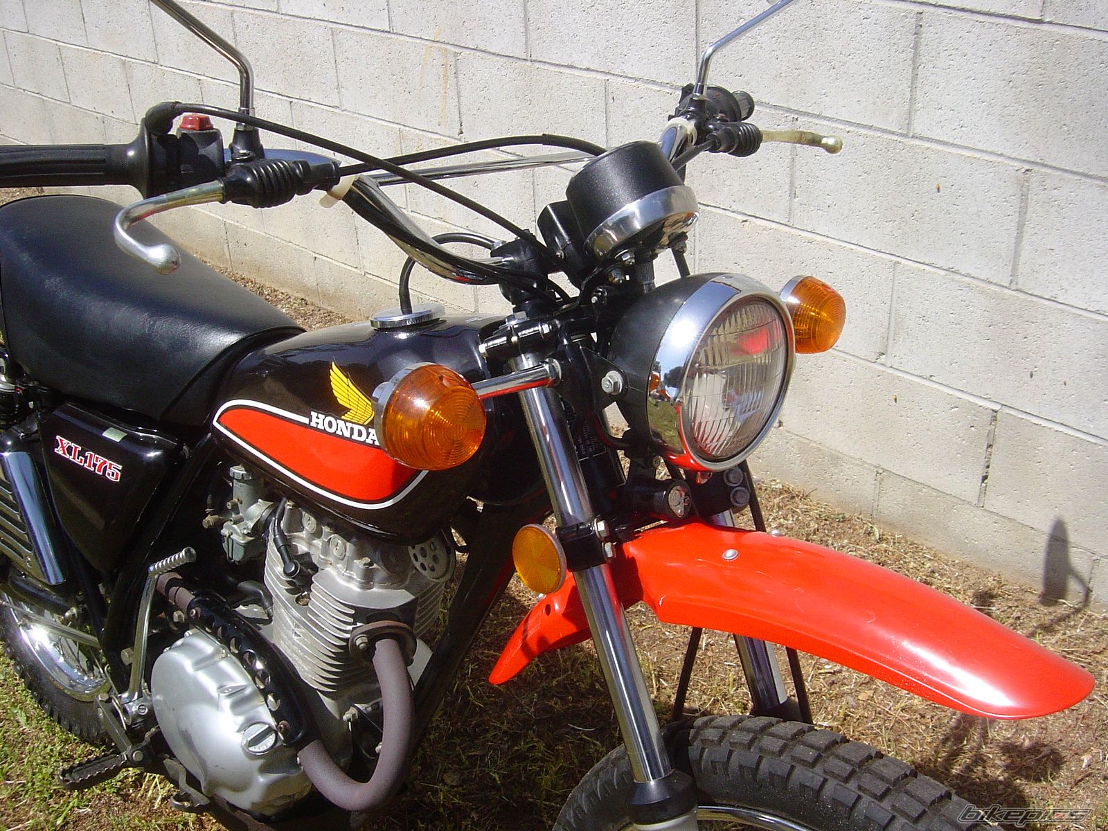 Photo 1962394