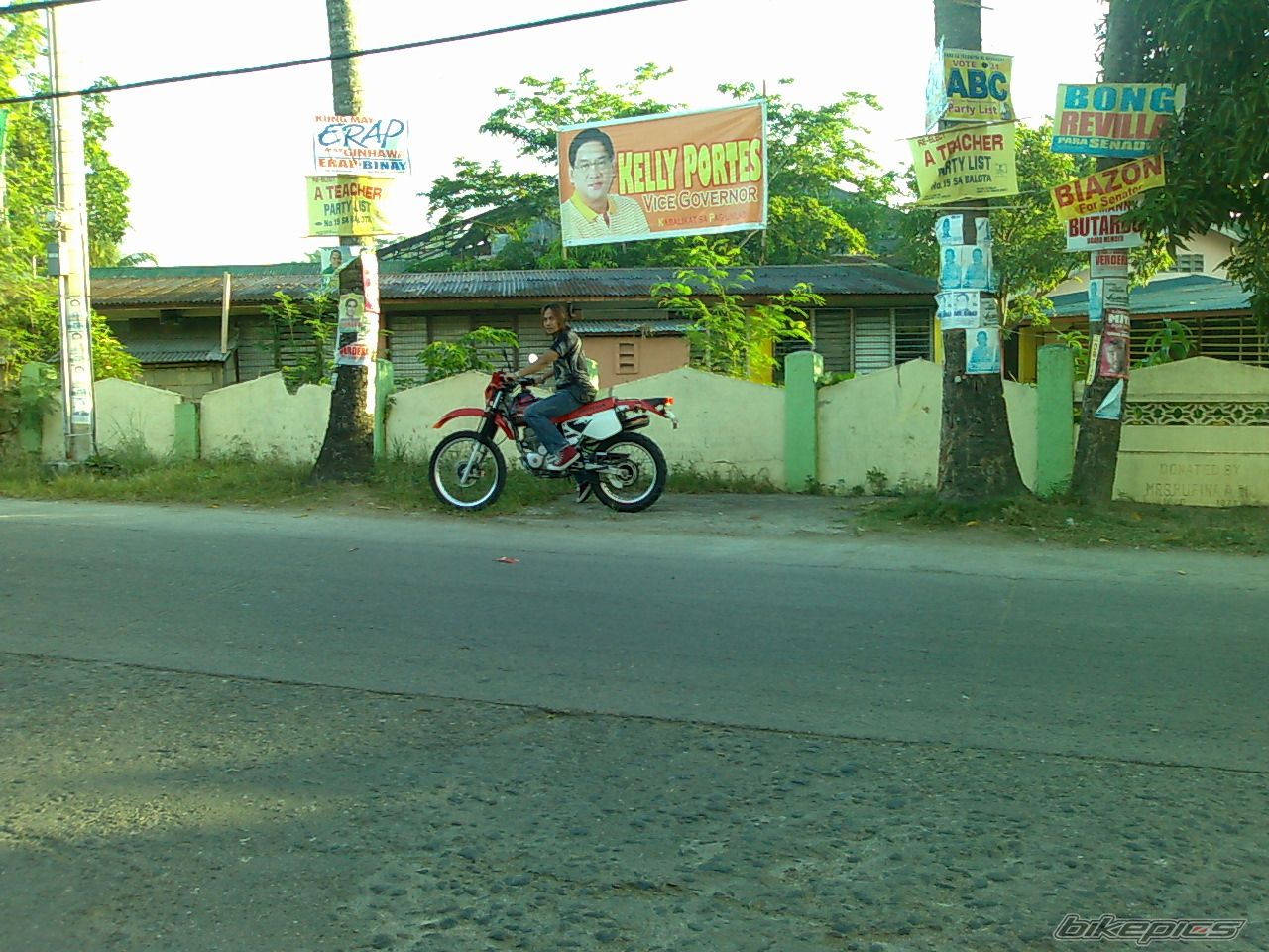 Photo 1962472