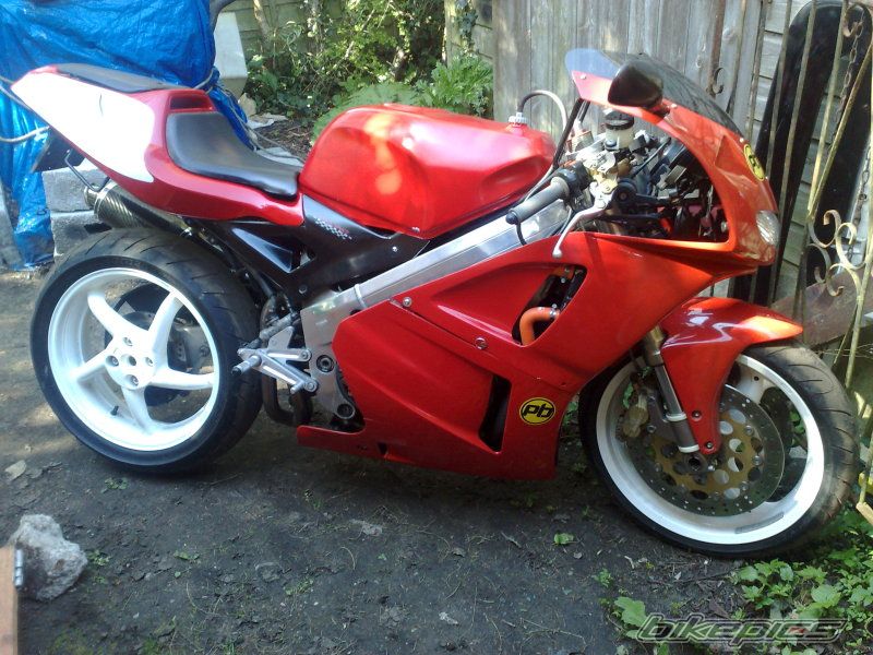 Photo 1962576