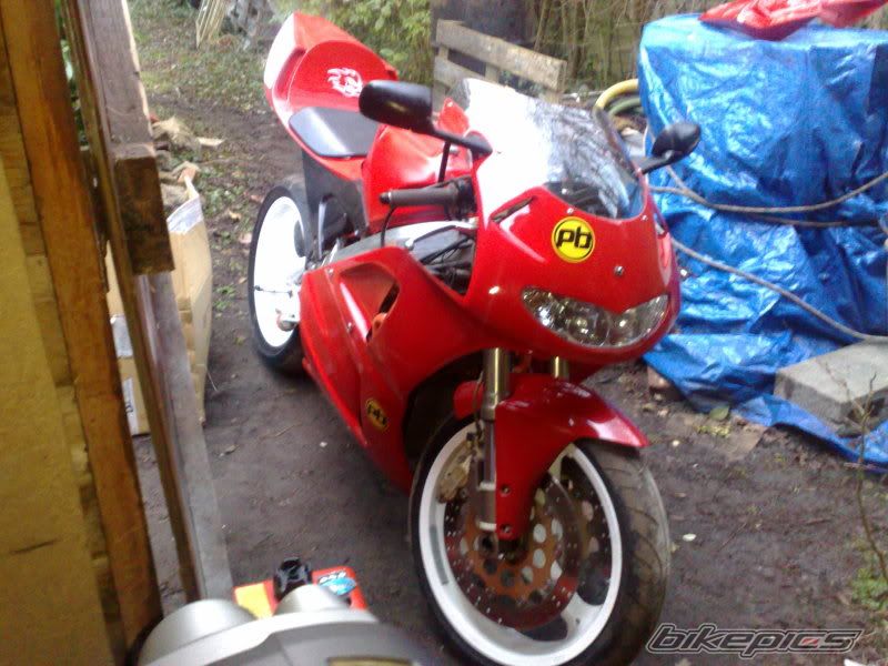 Photo 1962578
