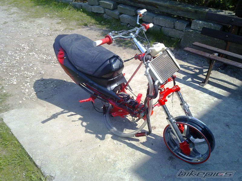Photo 1962656