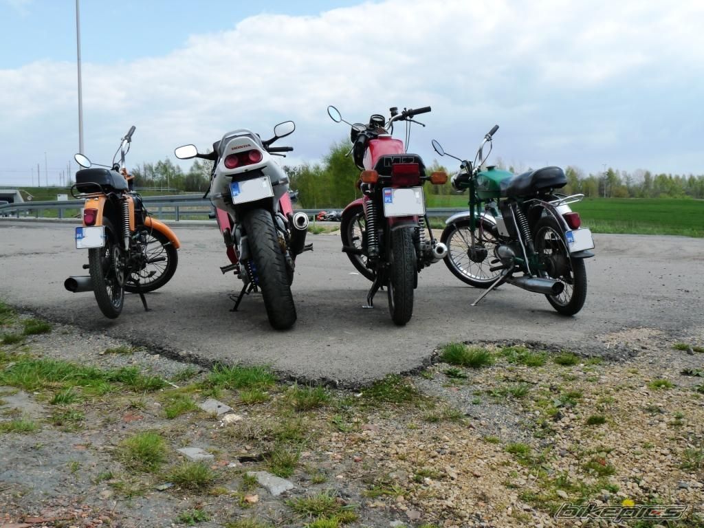 Photo 1962746