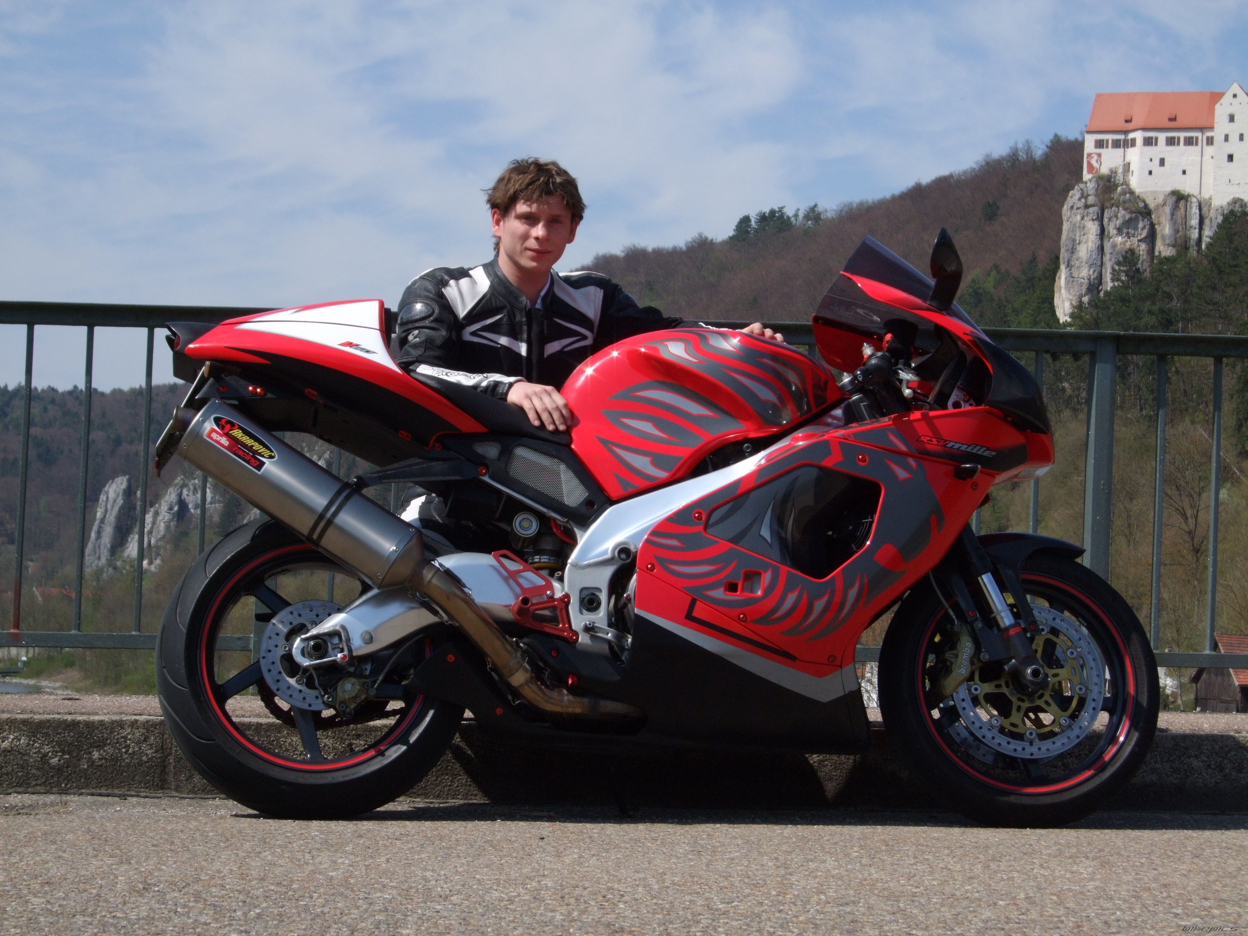 Bike Photo 1962876