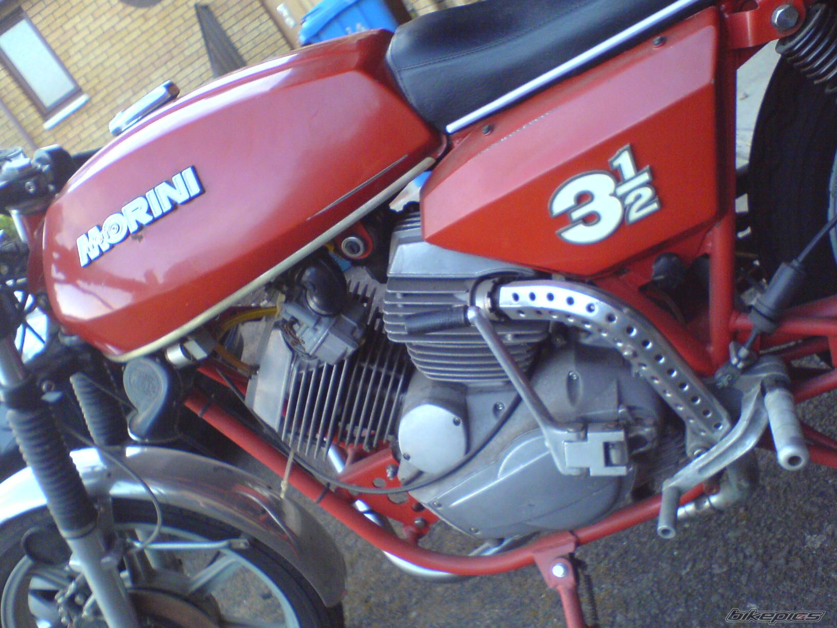 Photo 1963037