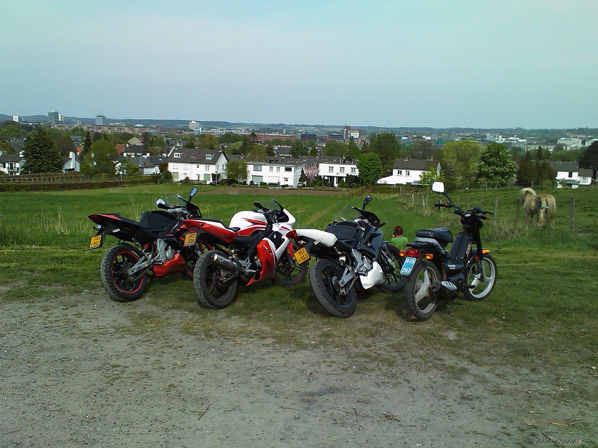 Photo 1963095