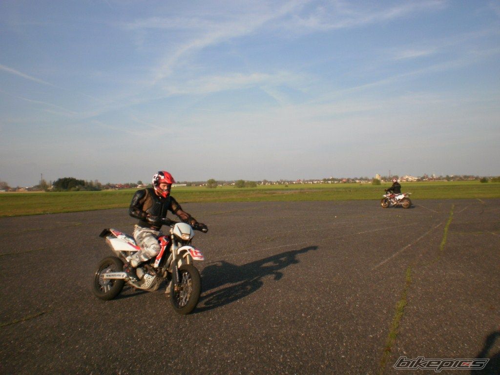 Photo 1963194