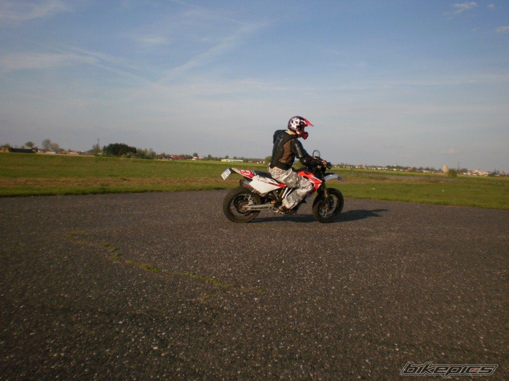 Photo 1963195