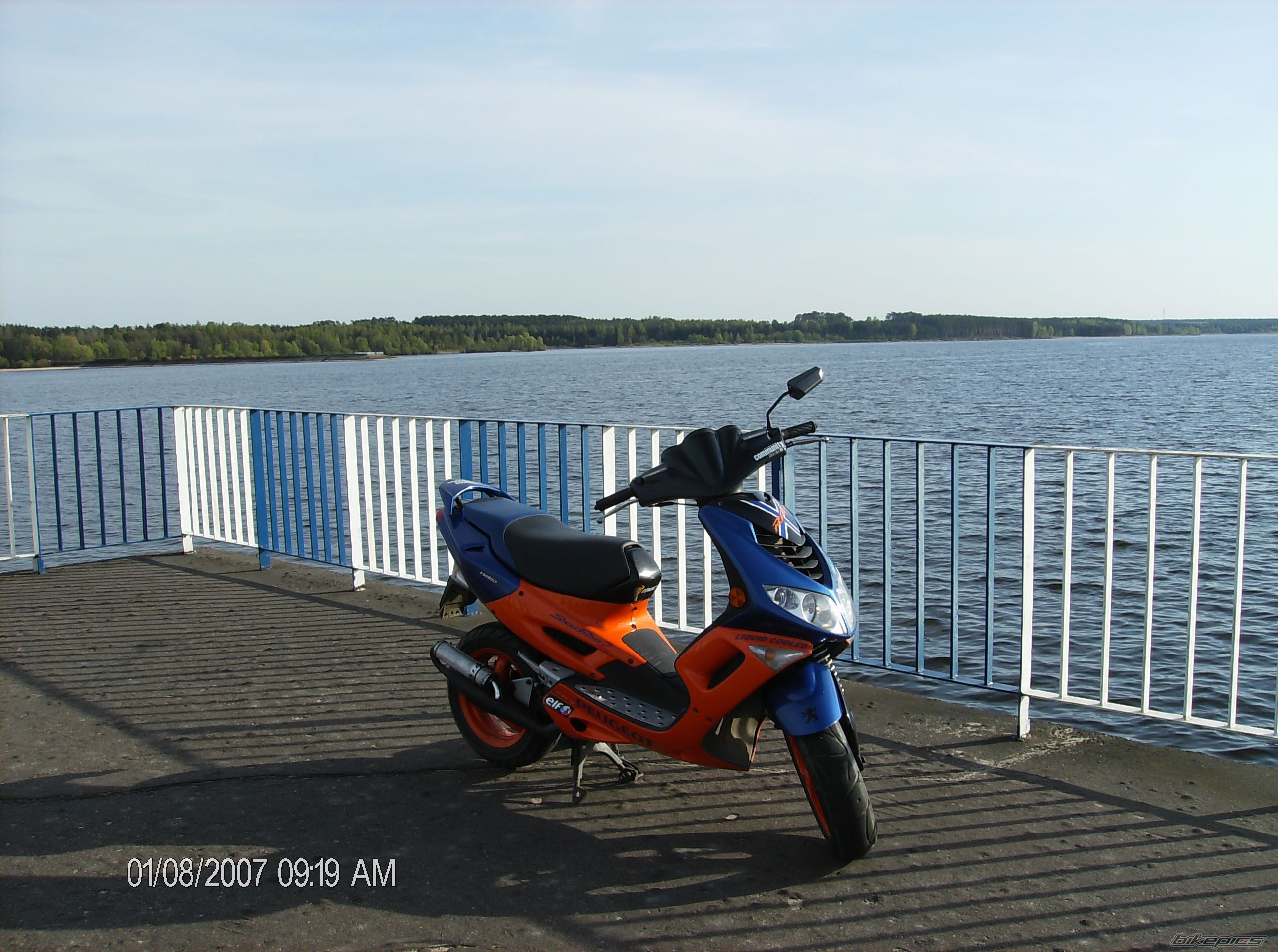 Photo 1963572