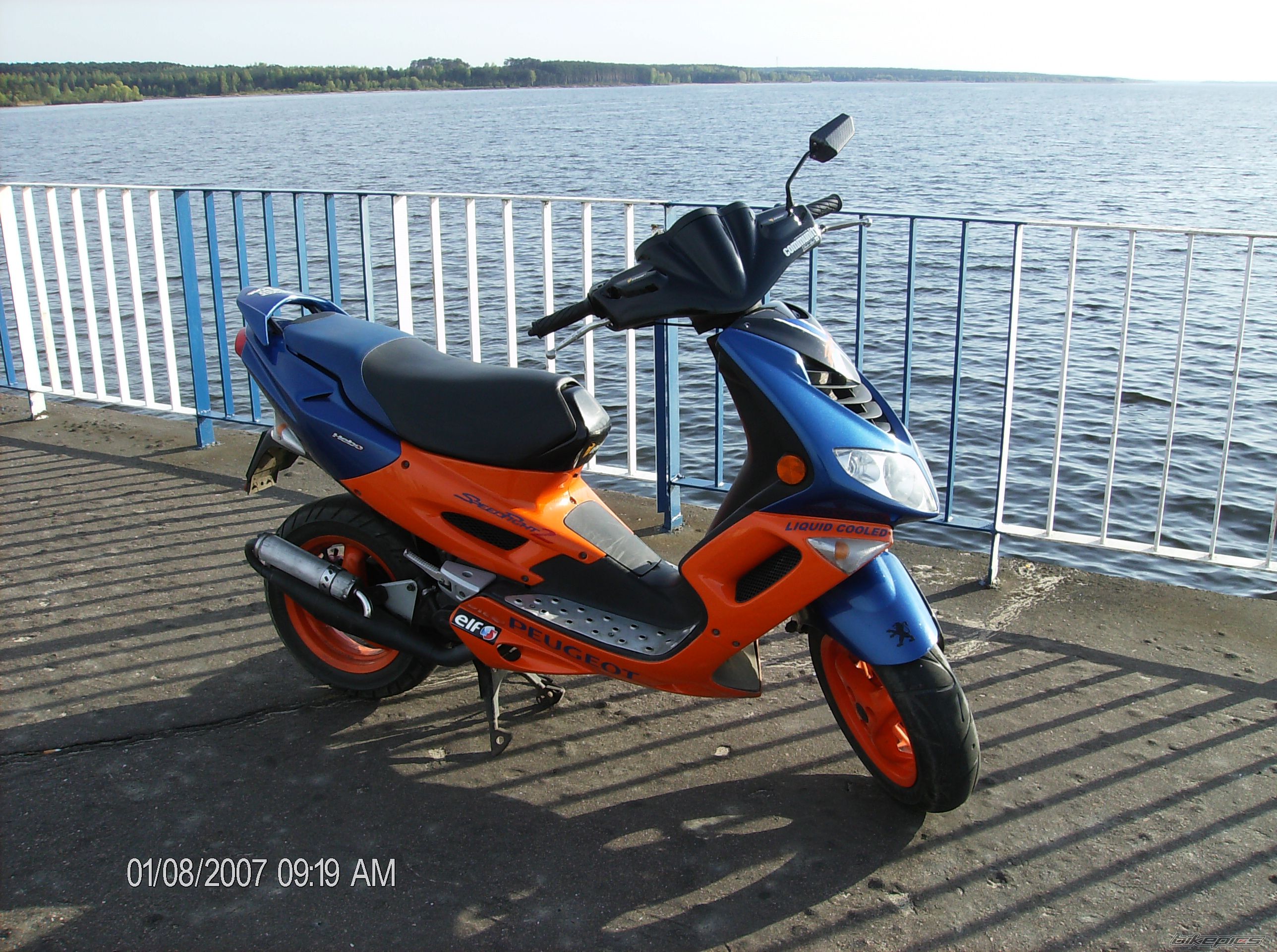 Photo 1963574