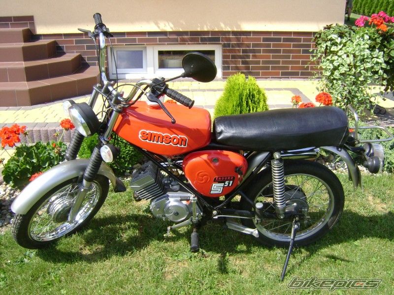 Photo 1965511