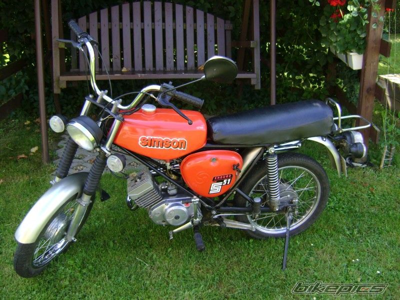 Photo 1965546