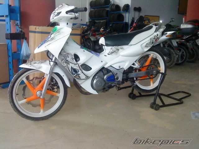 Photo 1965645