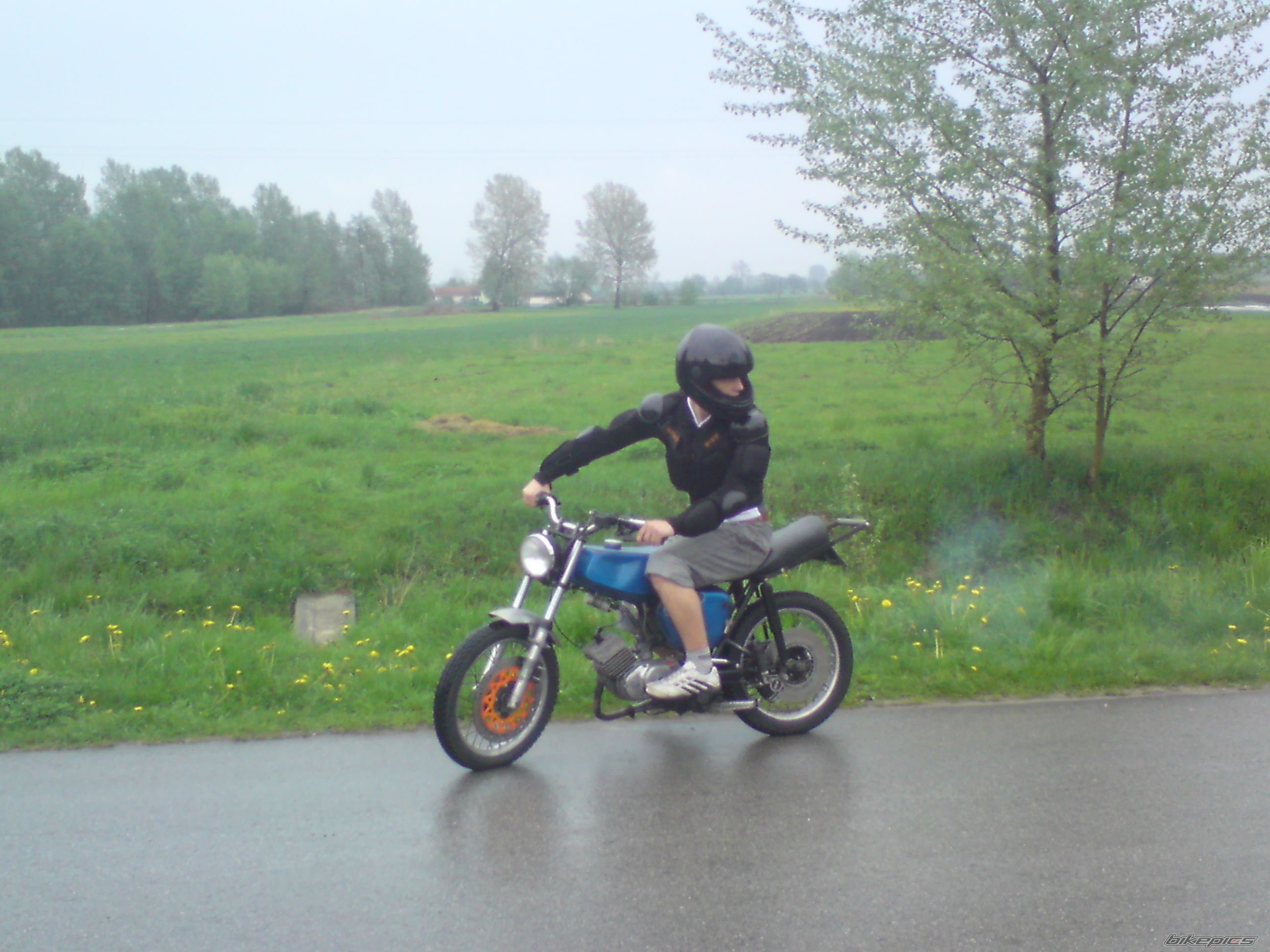 Photo 1965679