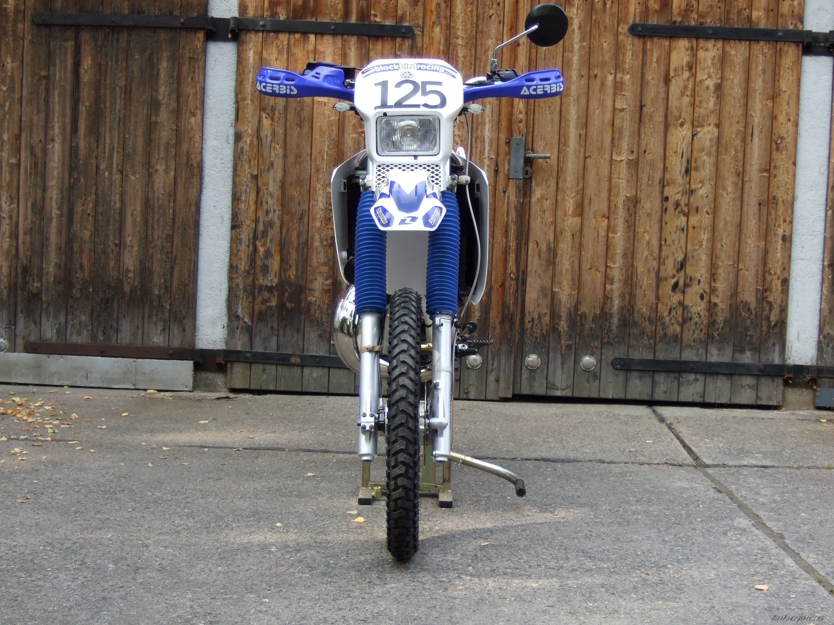 Photo 1966355