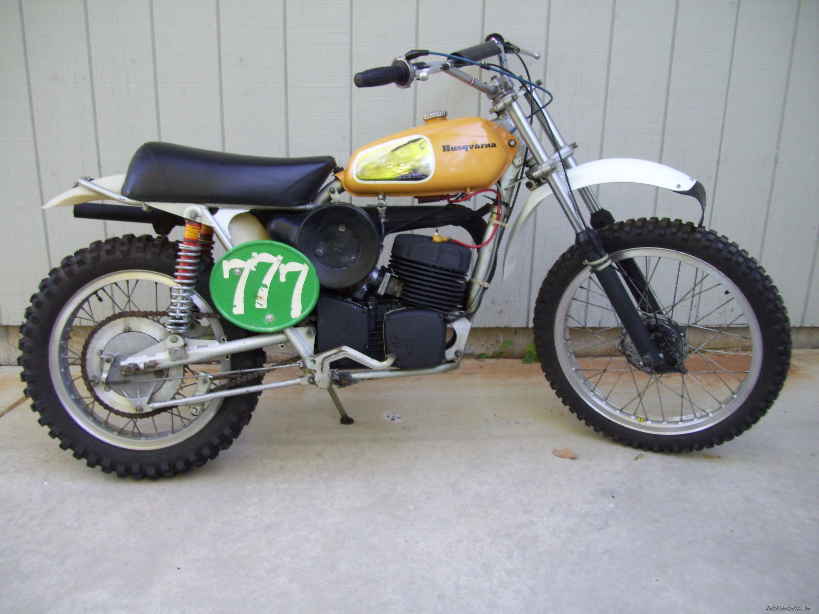 Photo 1966459