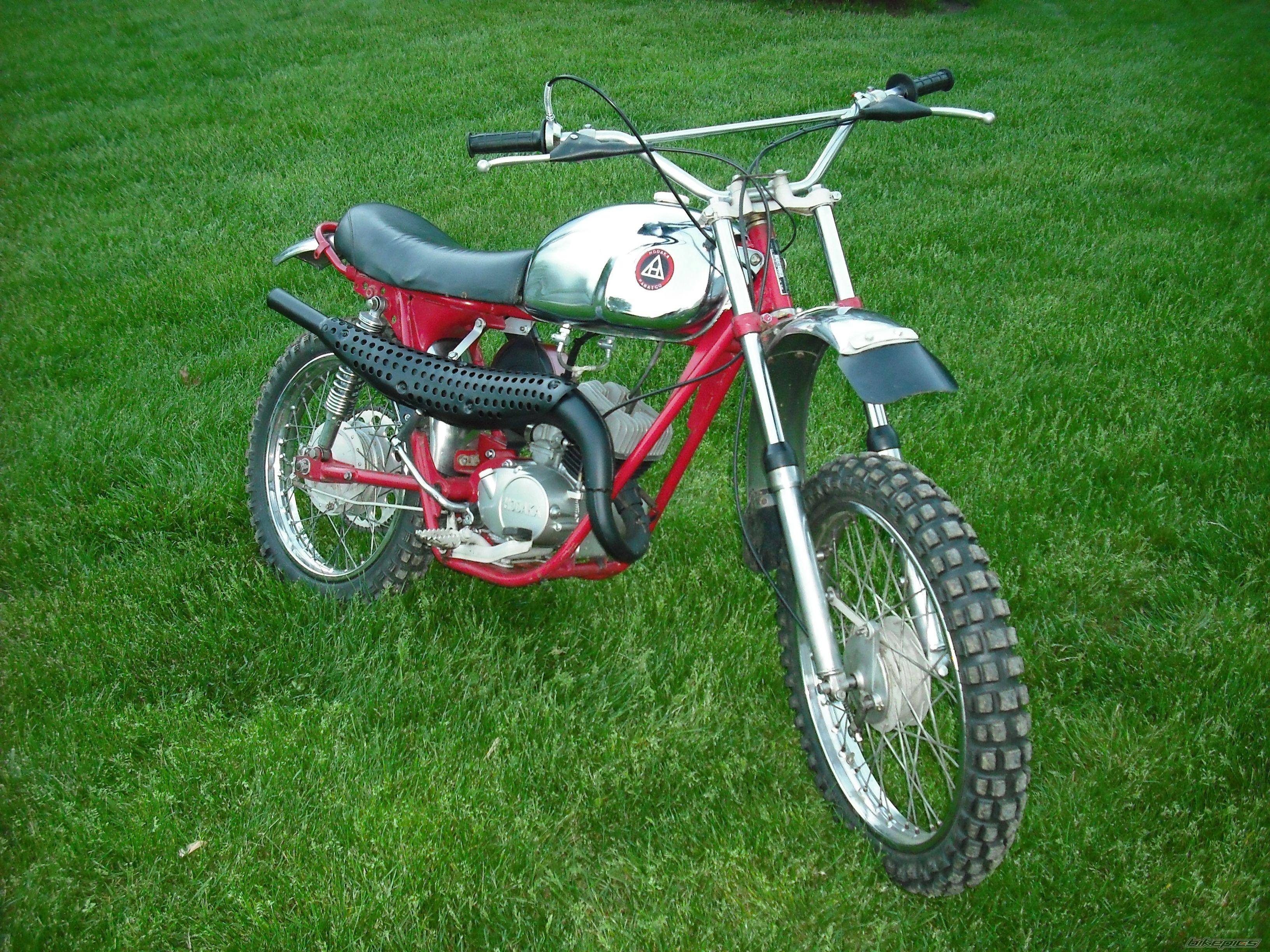 Photo 1966851