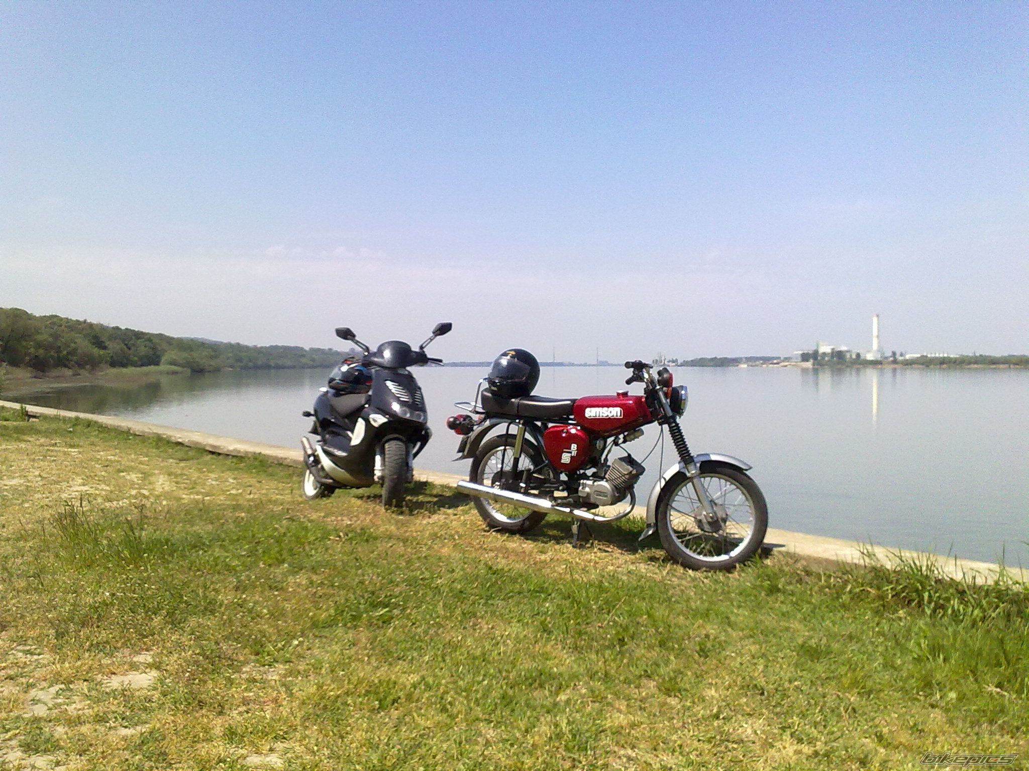 Photo 1967086