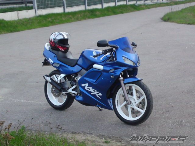 Photo 1967253