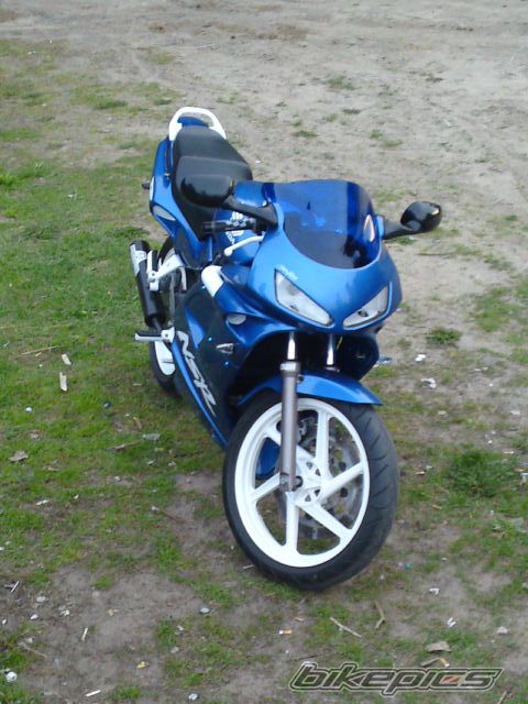 Photo 1967255