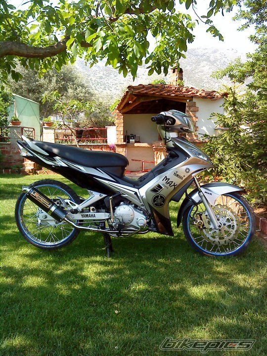 Photo 1967344