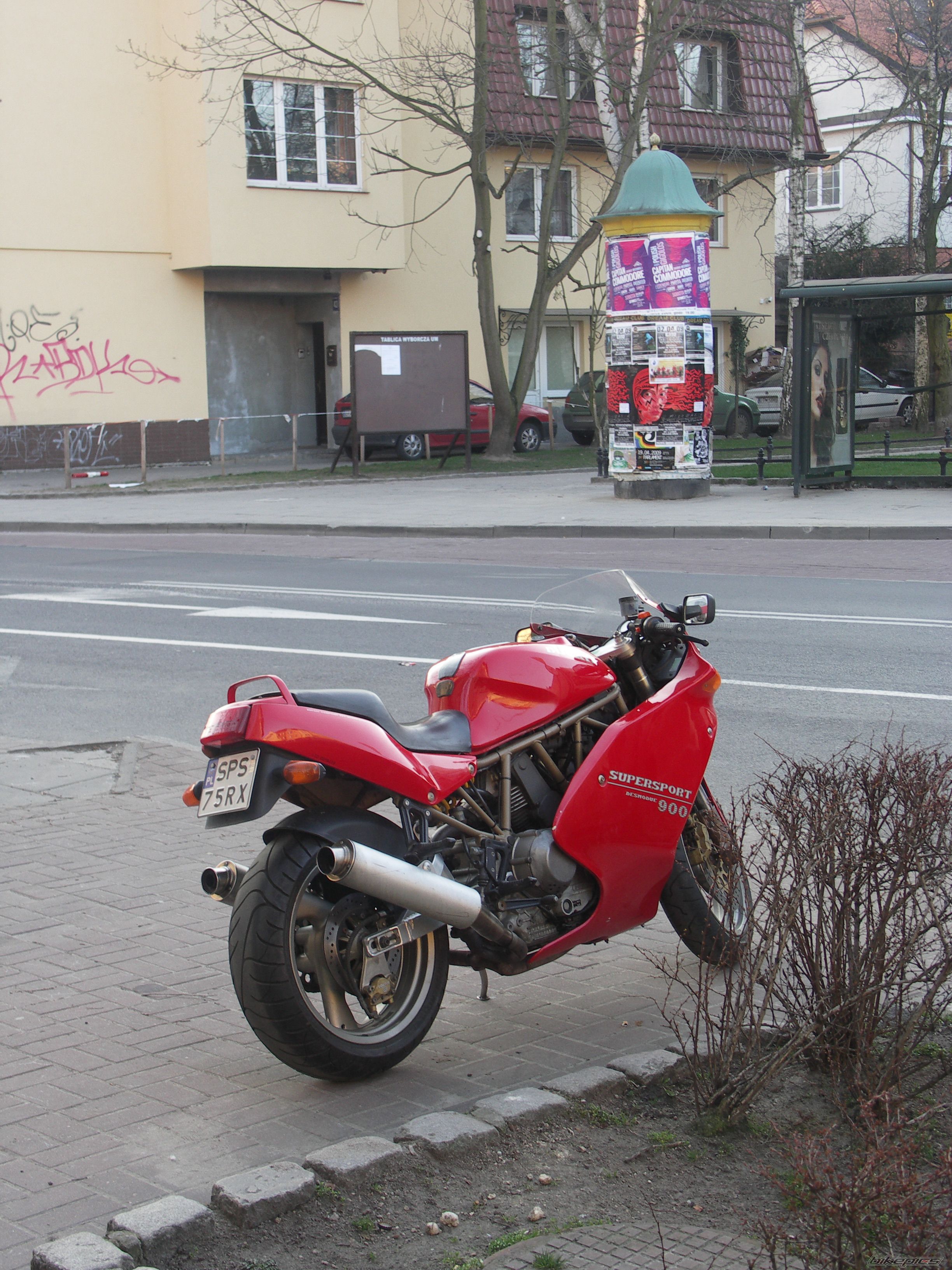 Bike Photo 1967423