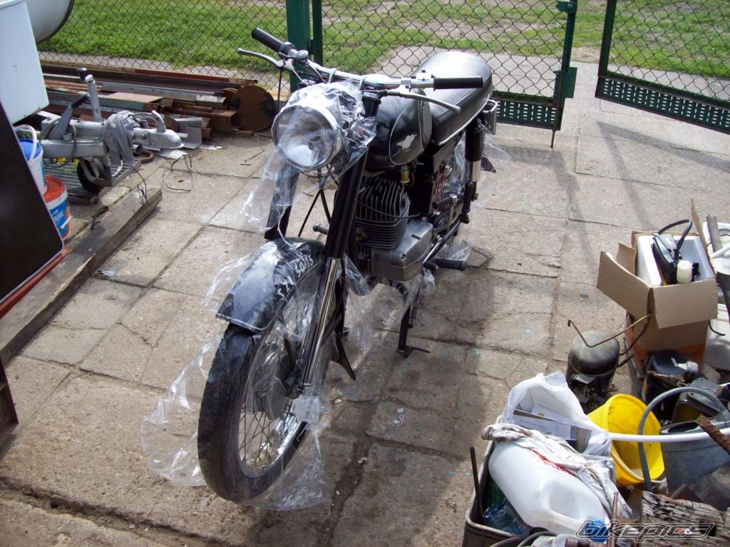 Photo 1967804