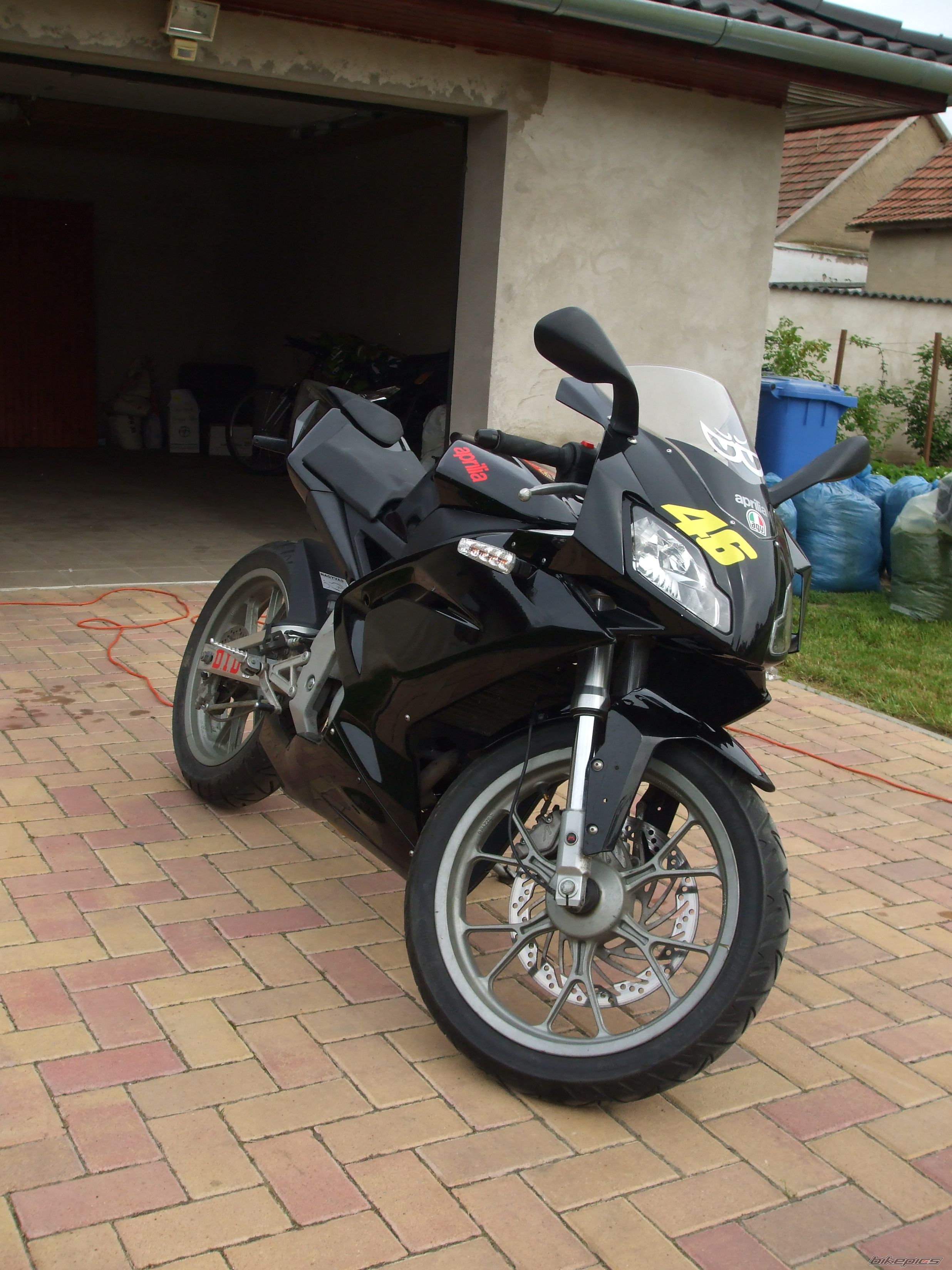 Photo 1967969