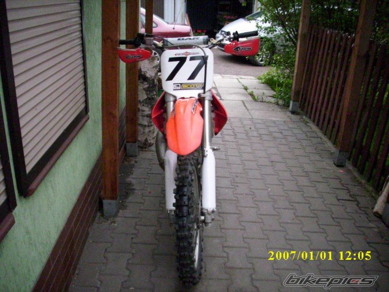 Photo 1967982