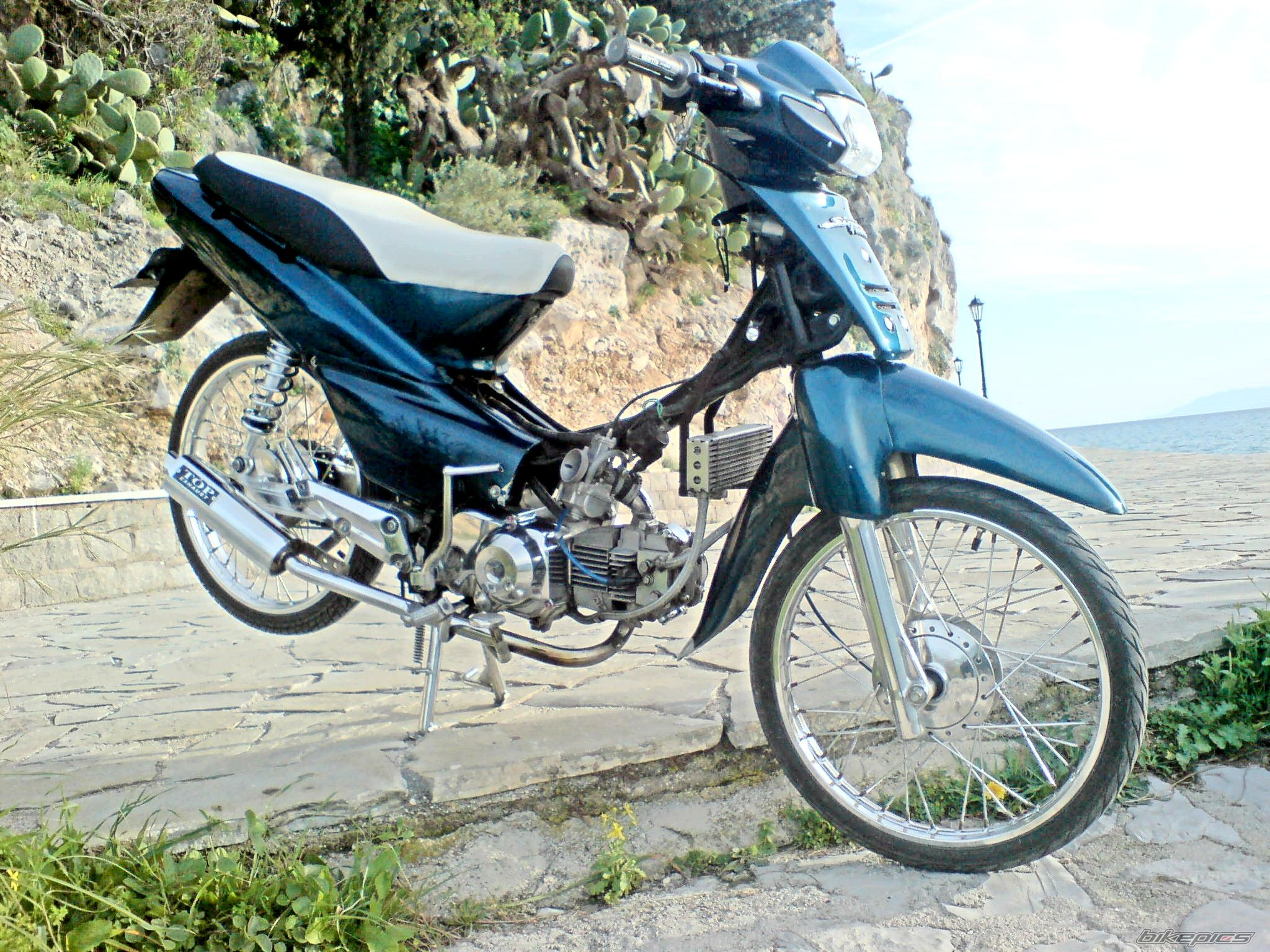 Photo 1968691