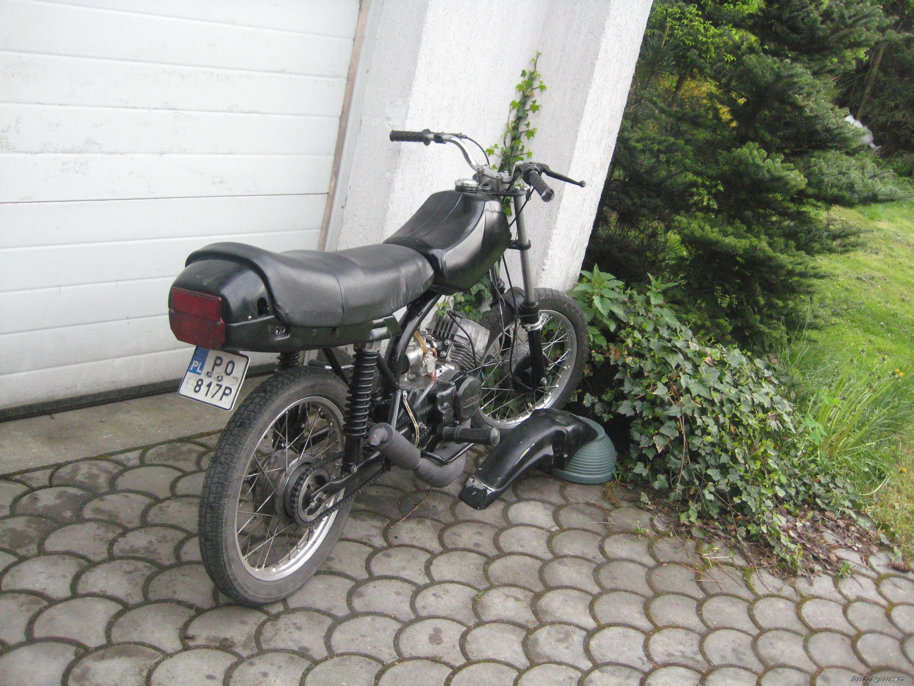 Photo 1969338