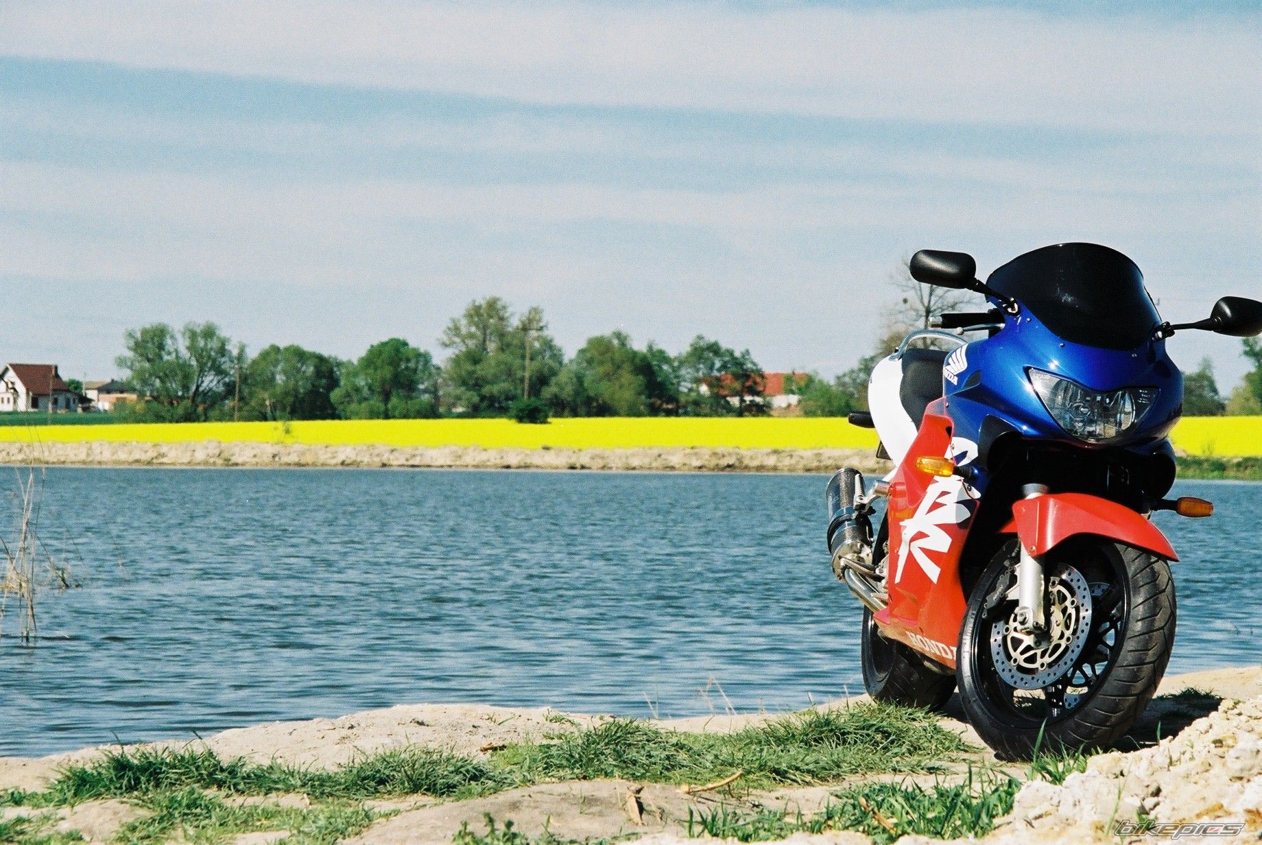 Bike Photo 1969342