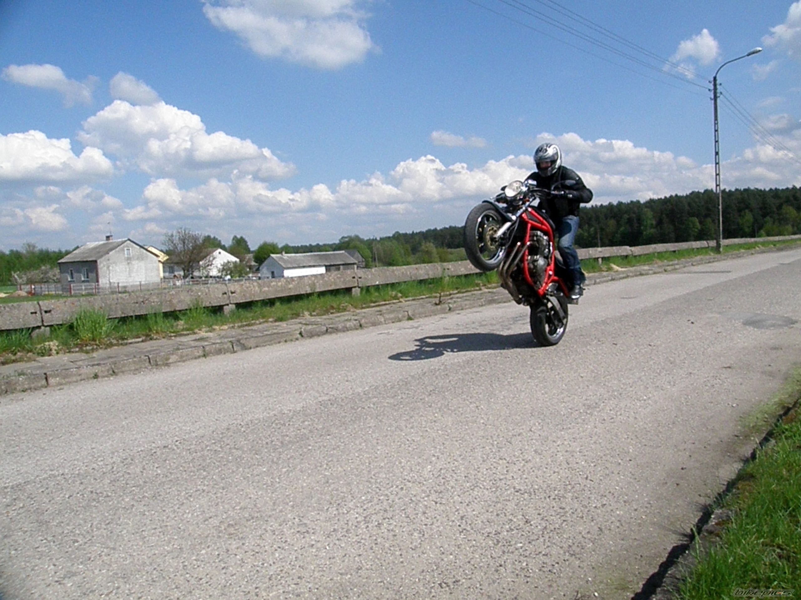 Bike Photo 1970078