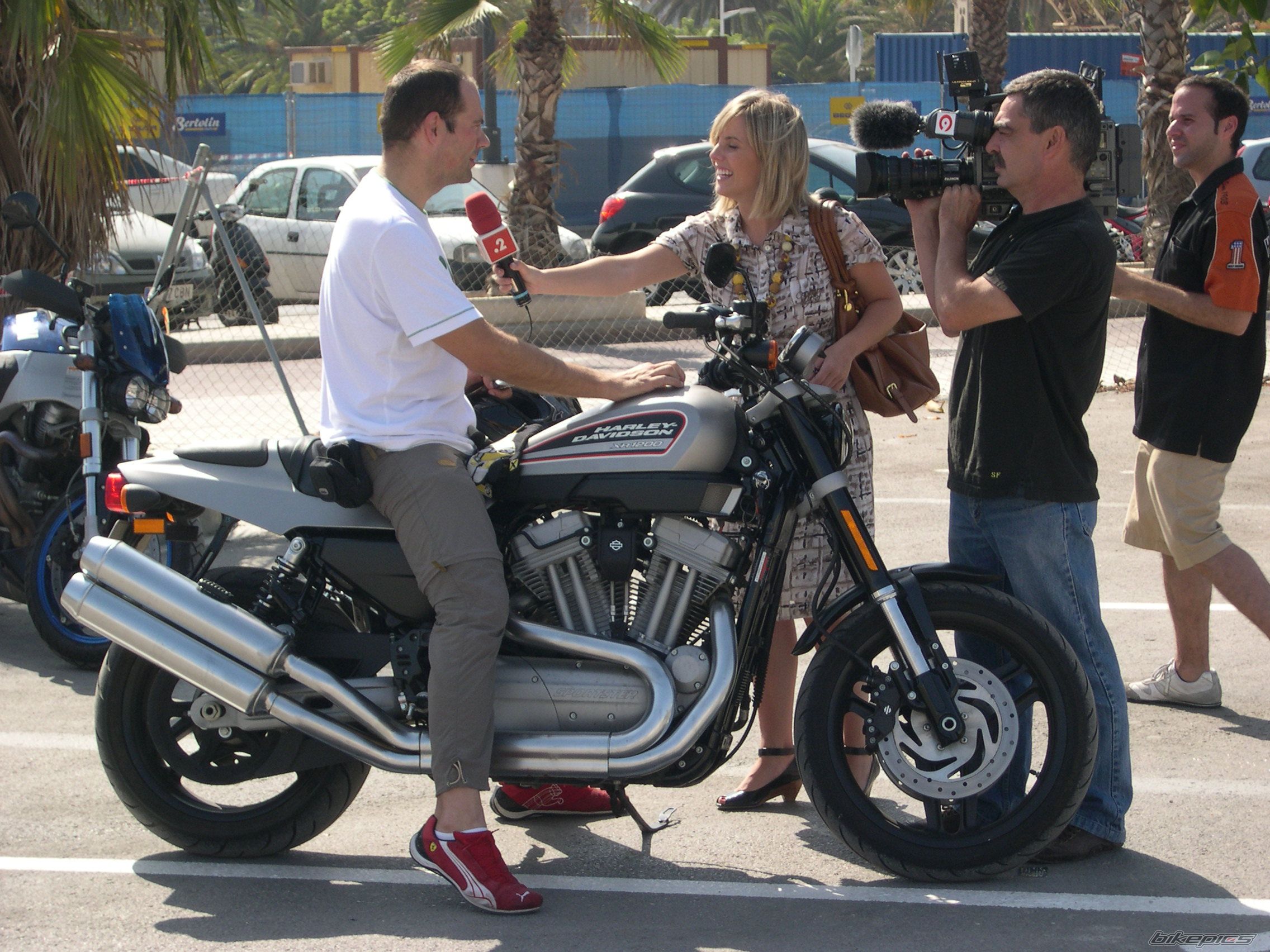 Bike Photo 1970169