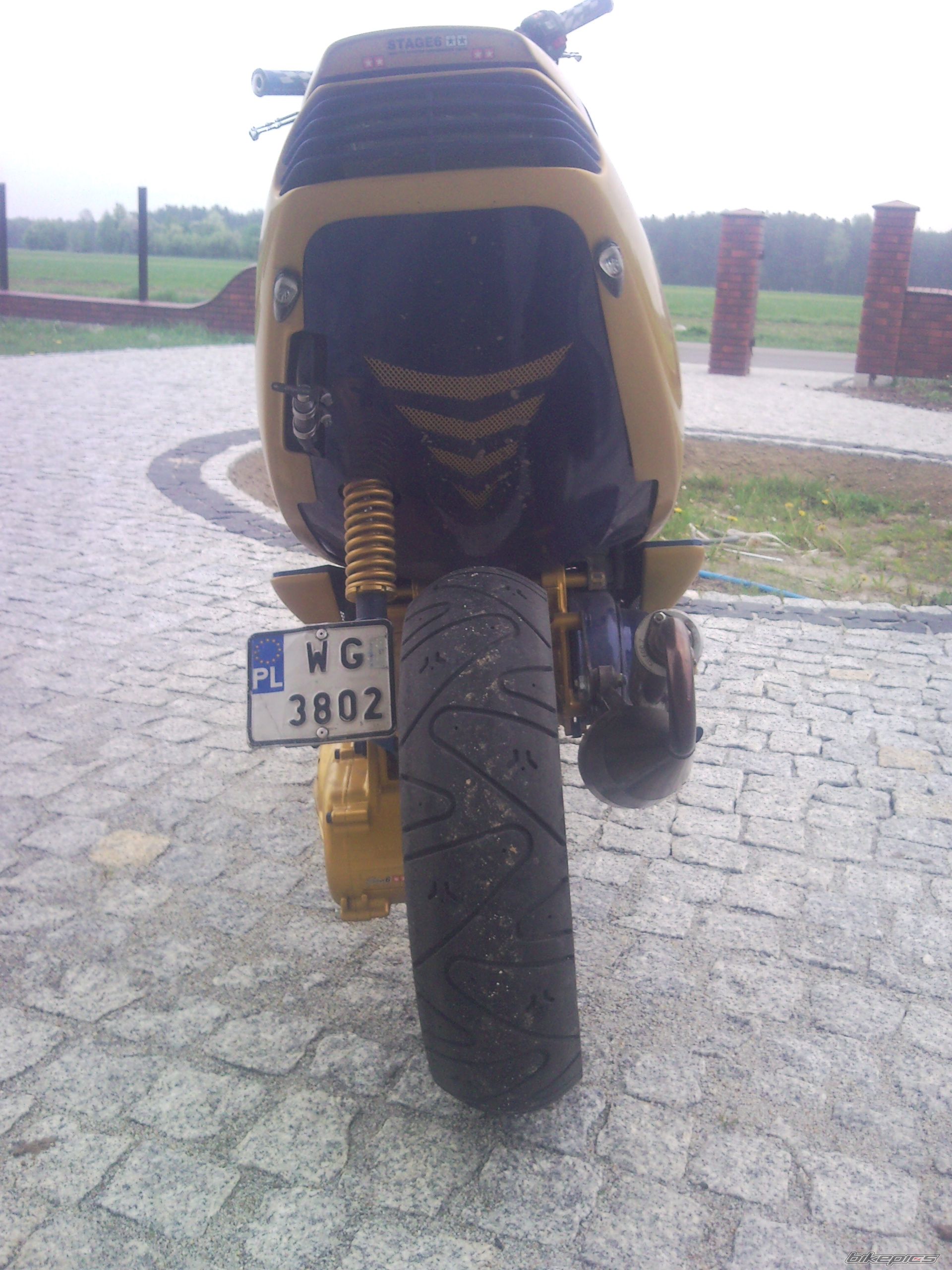 Photo 1970609
