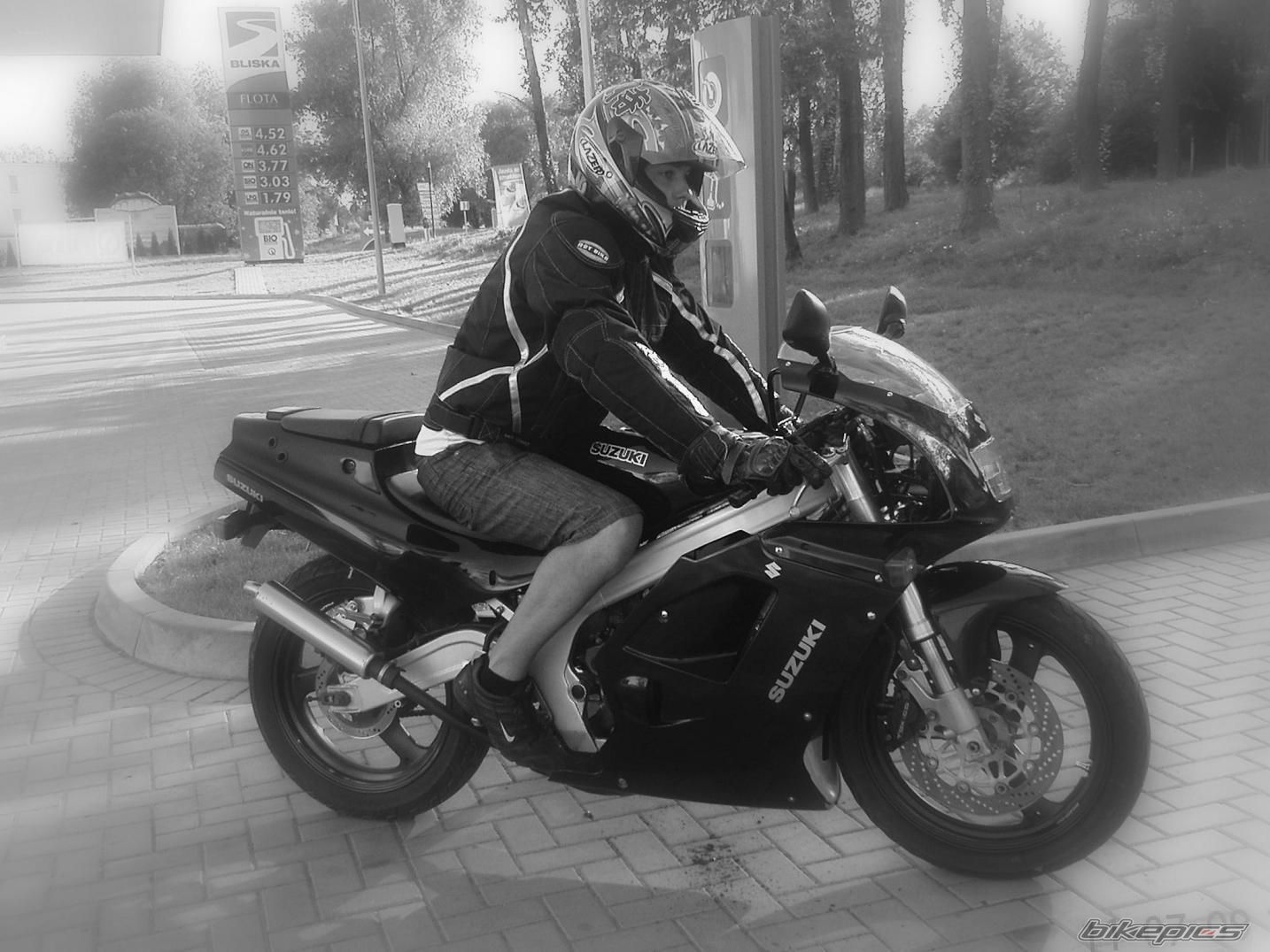 Photo 1970795