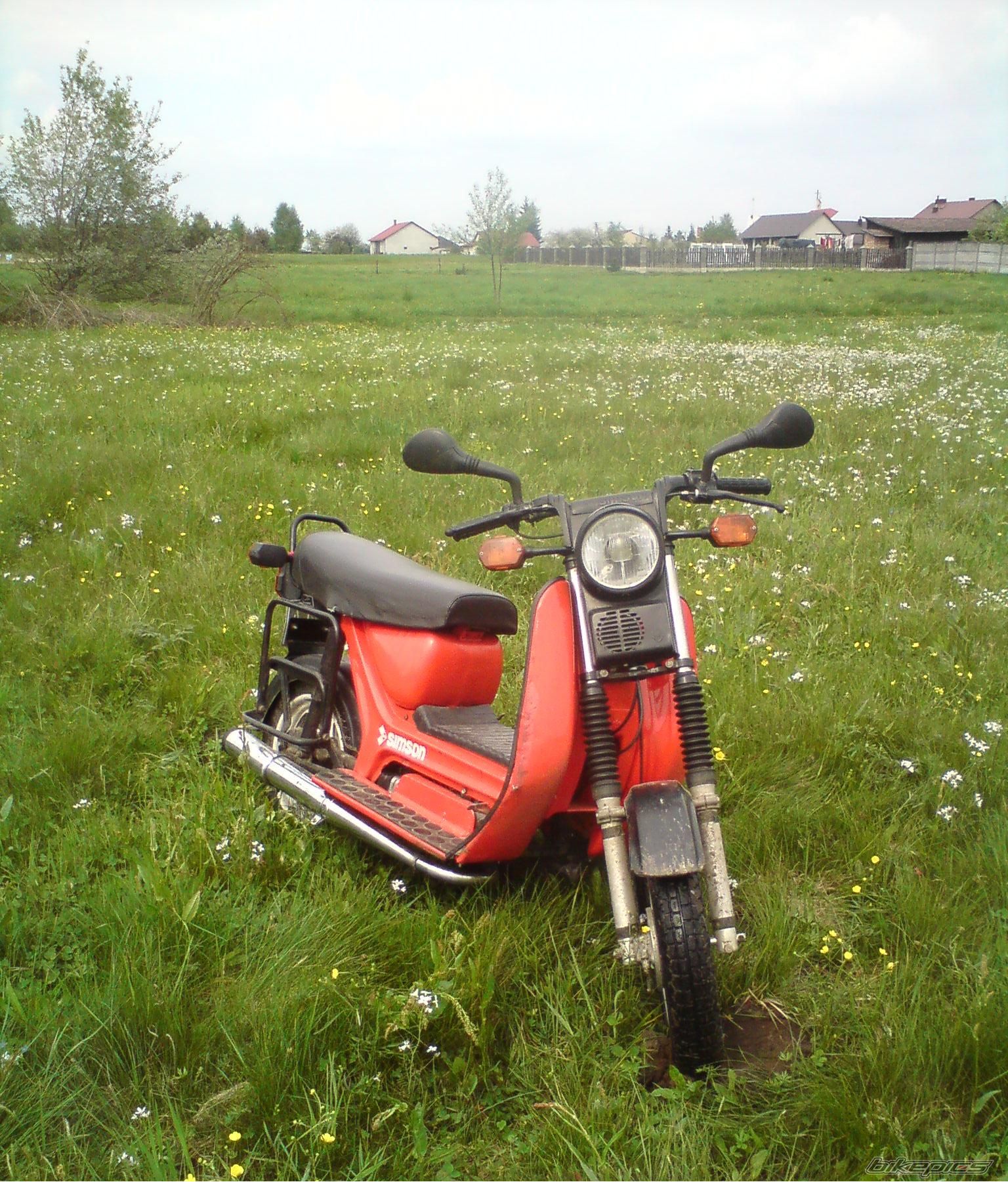 Photo 1970834