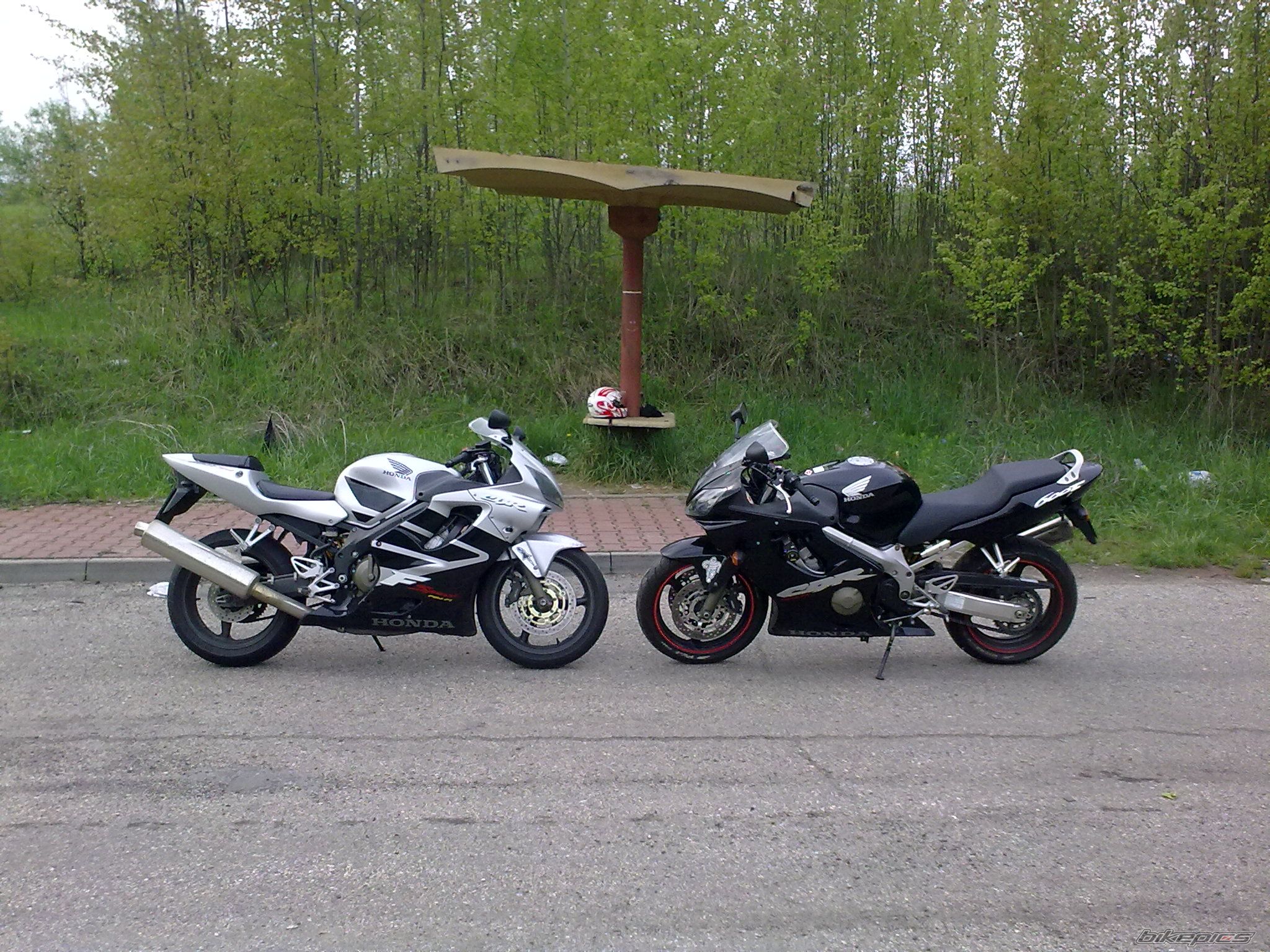 Bike Photo 1970858